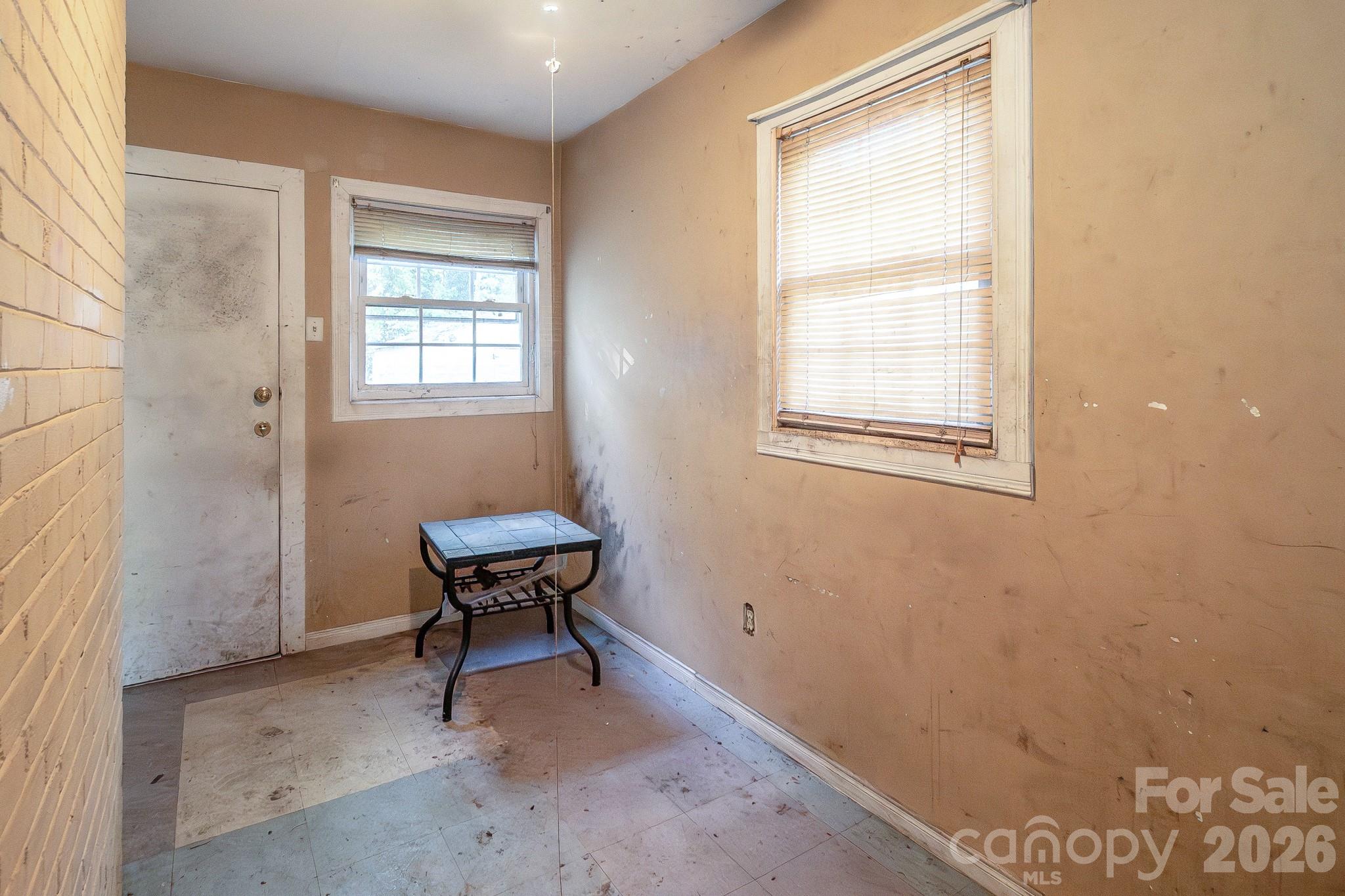 4430 W Tyvola Road Property Photo 6