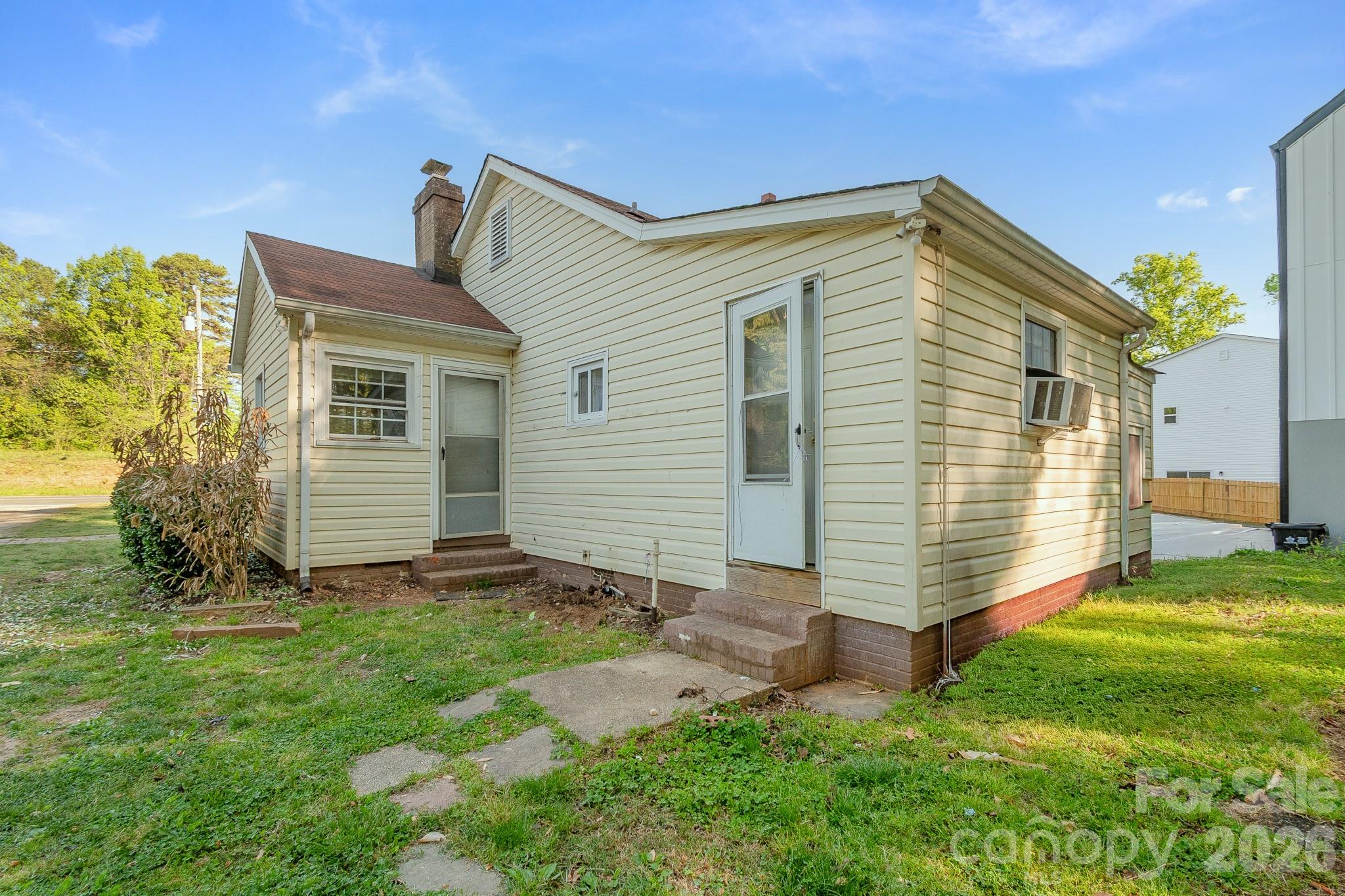 4430 W Tyvola Road Property Photo 31