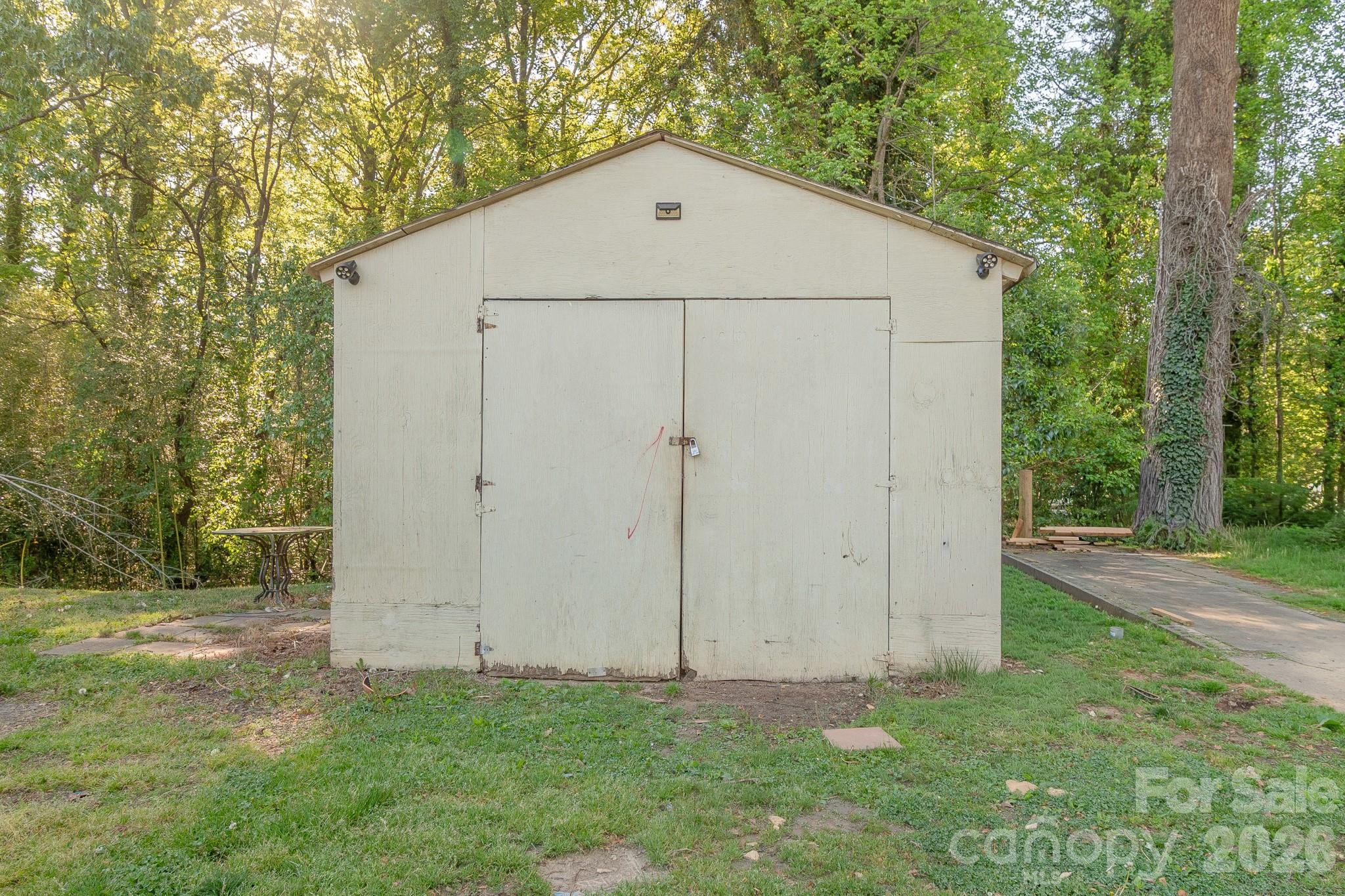 4430 W Tyvola Road Property Photo 32