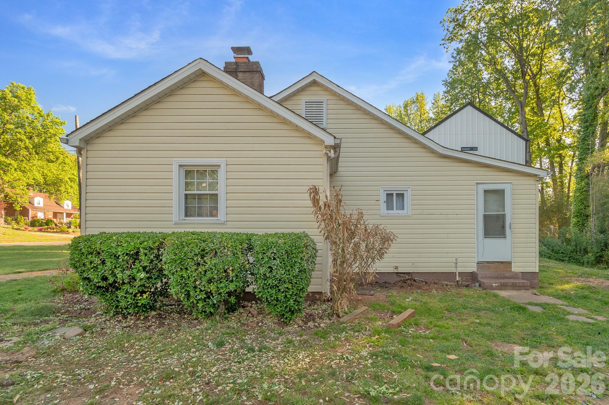 4430 W Tyvola Road Property Photo 33