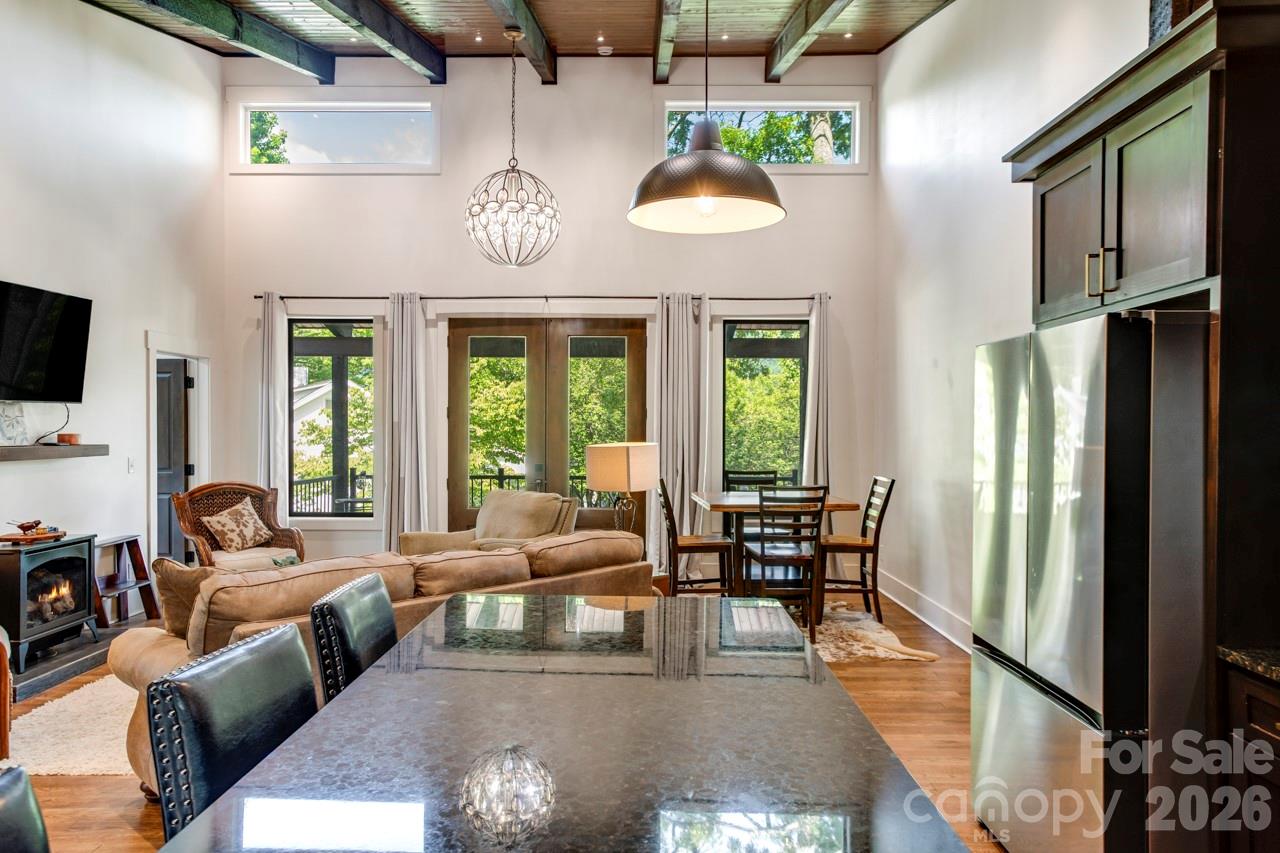 90 Summitt Street Property Photo 14