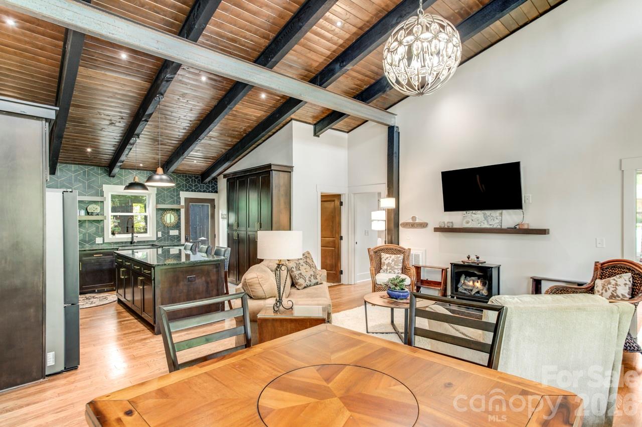 90 Summitt Street Property Photo 16