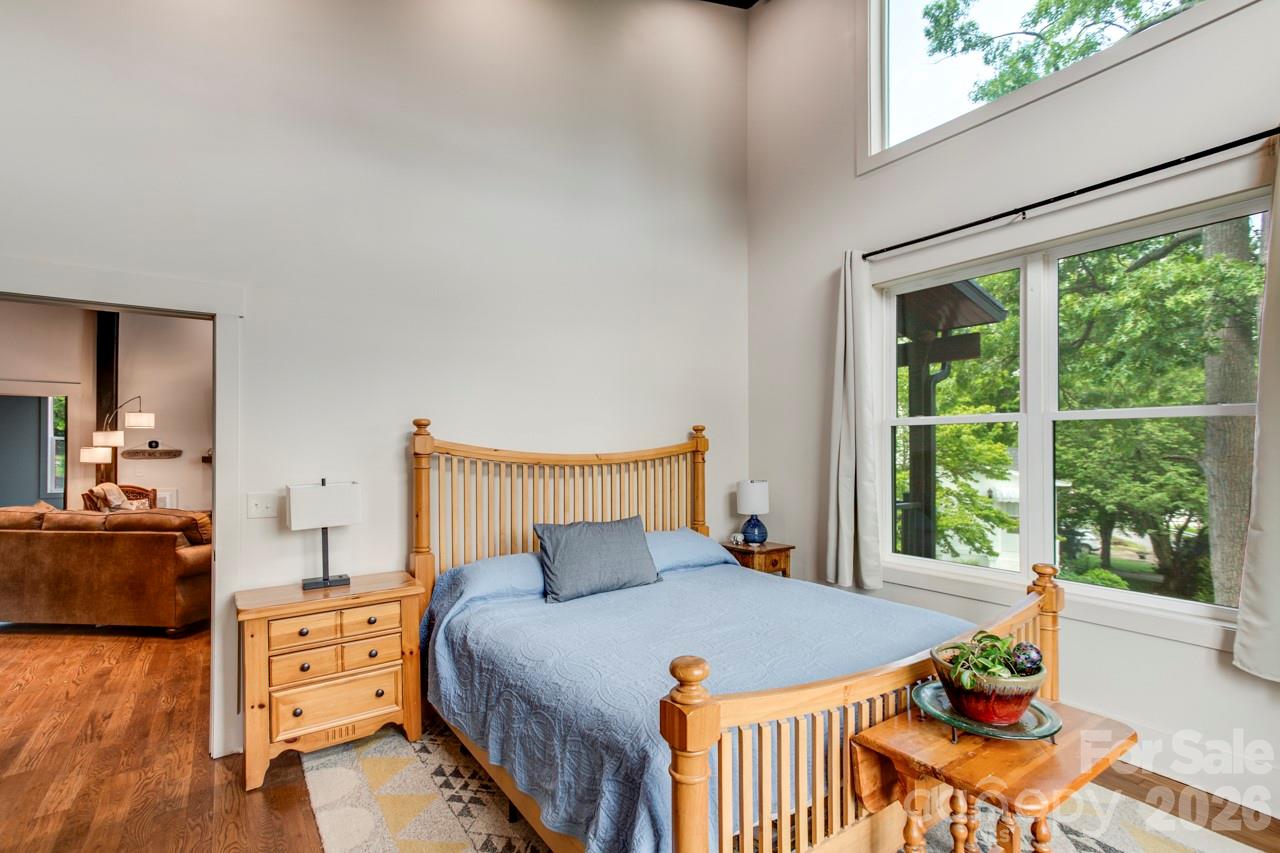 90 Summitt Street Property Photo 23