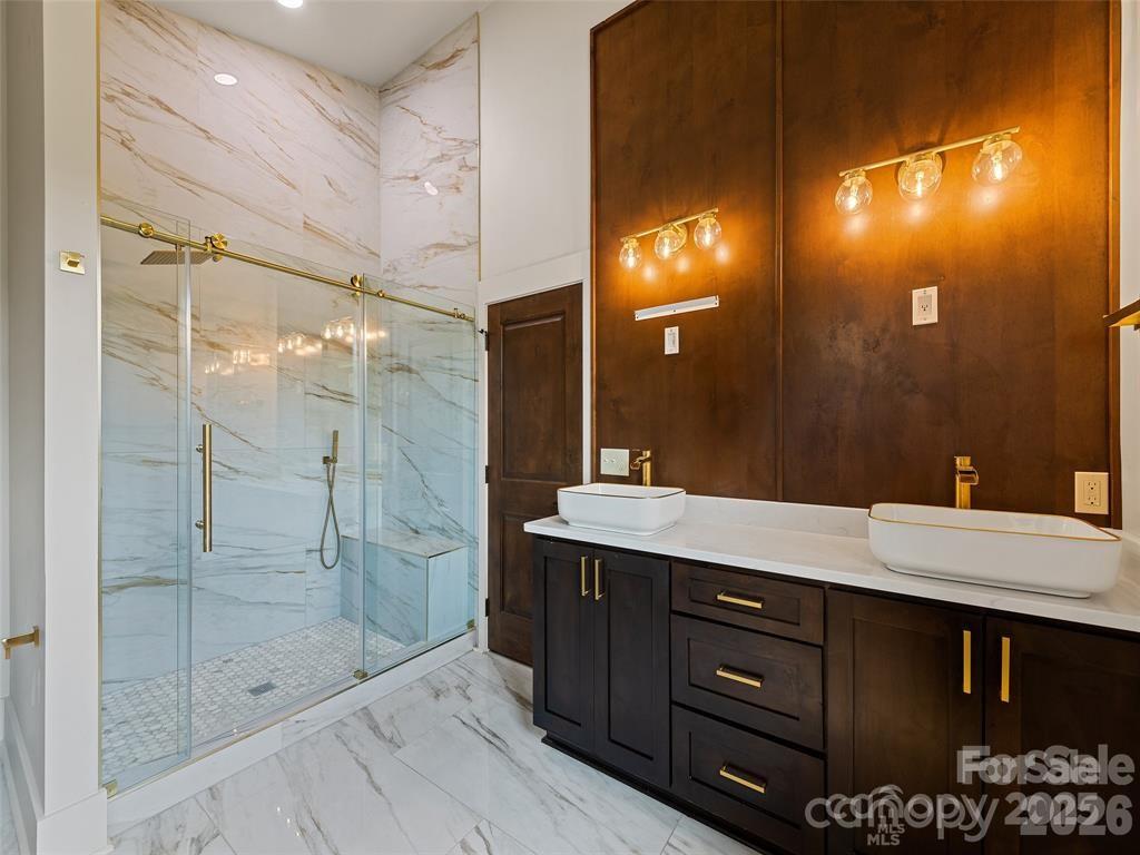 90 Summitt Street Property Photo 26