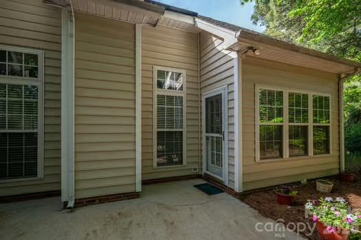 1614 Iverness Court Property Photo 29