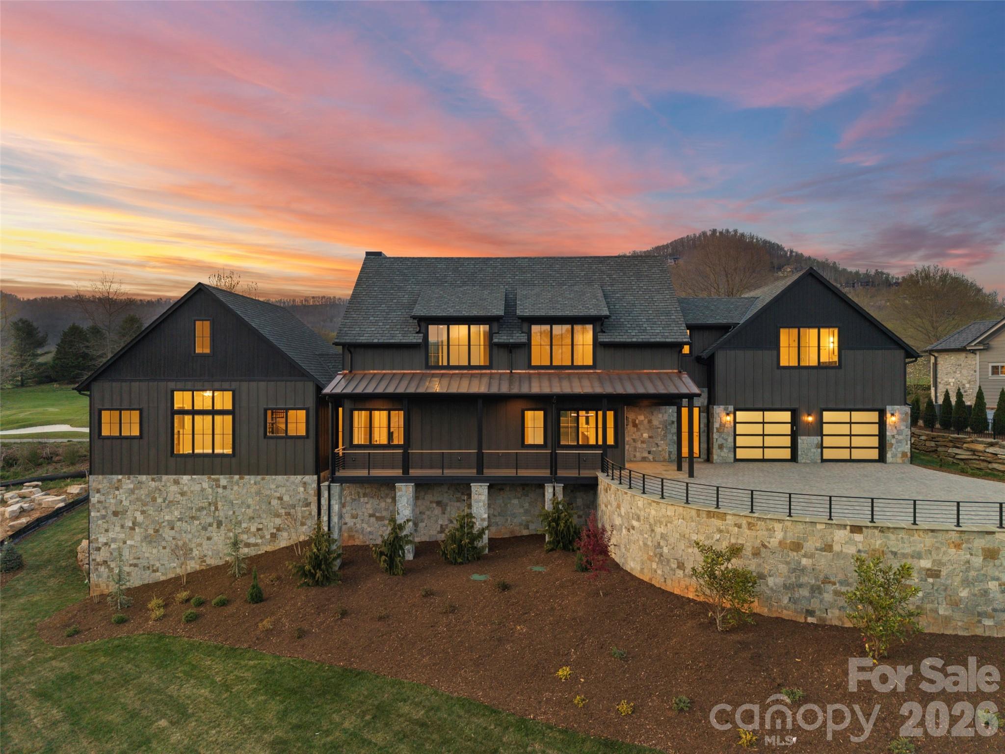 6 Walnut Valley Parkway Property Photo 1