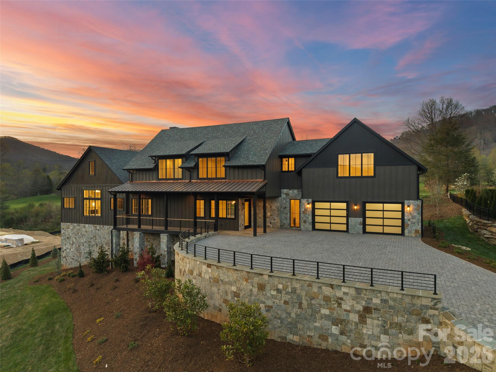 6 Walnut Valley Parkway Property Photo 2