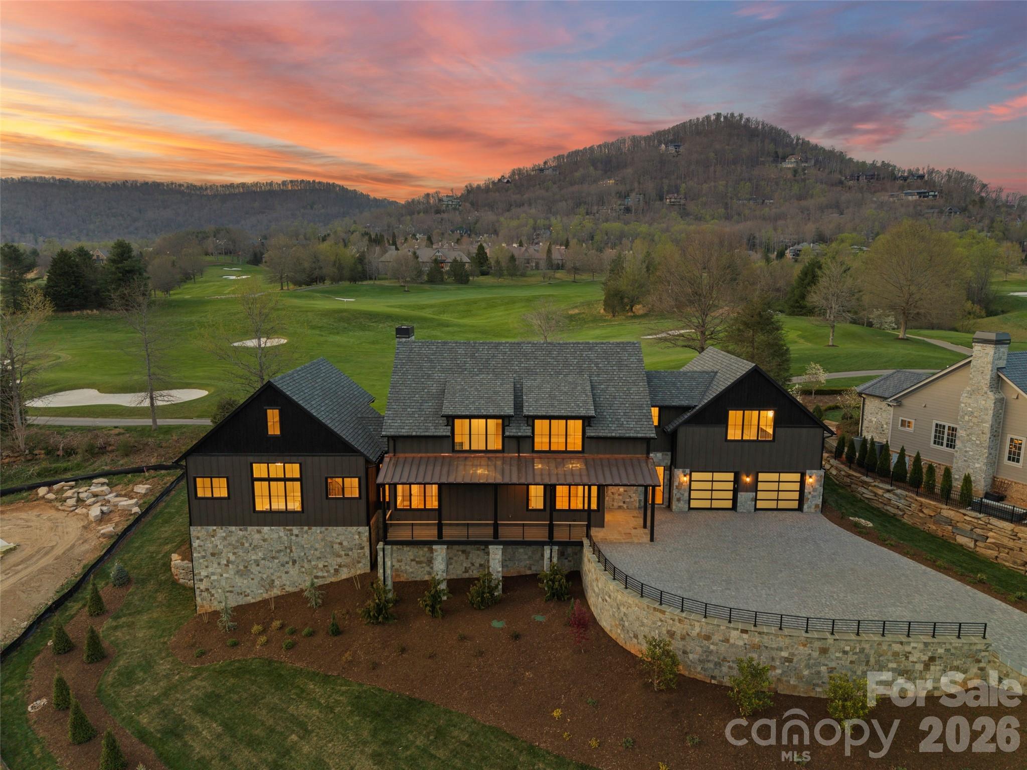 6 Walnut Valley Parkway Property Photo 3