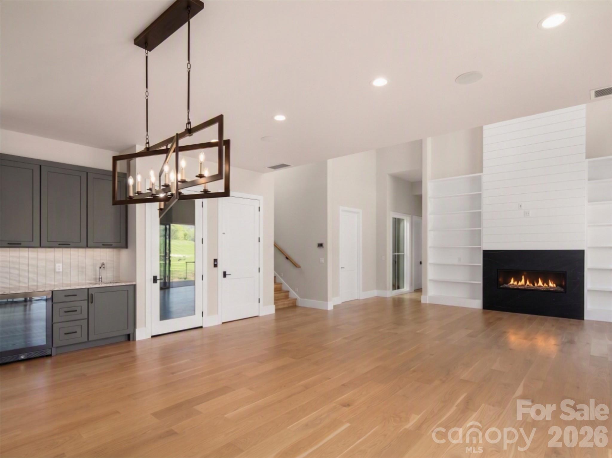 6 Walnut Valley Parkway Property Photo 9