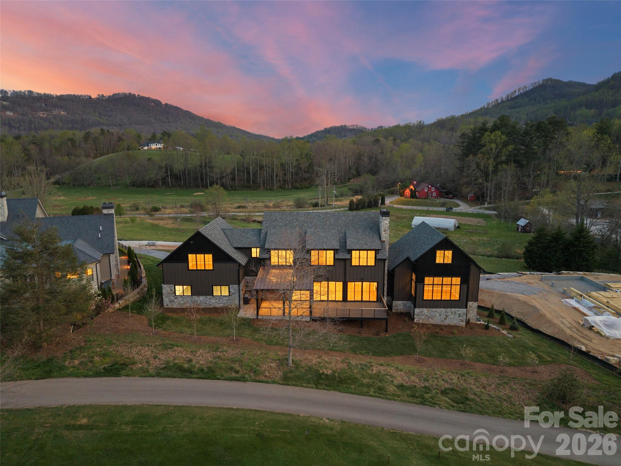 6 Walnut Valley Parkway Property Photo 42