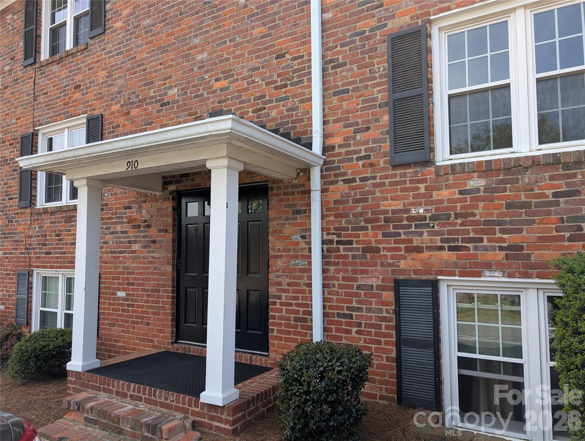 910 Mcalway Road A Property Photo 2