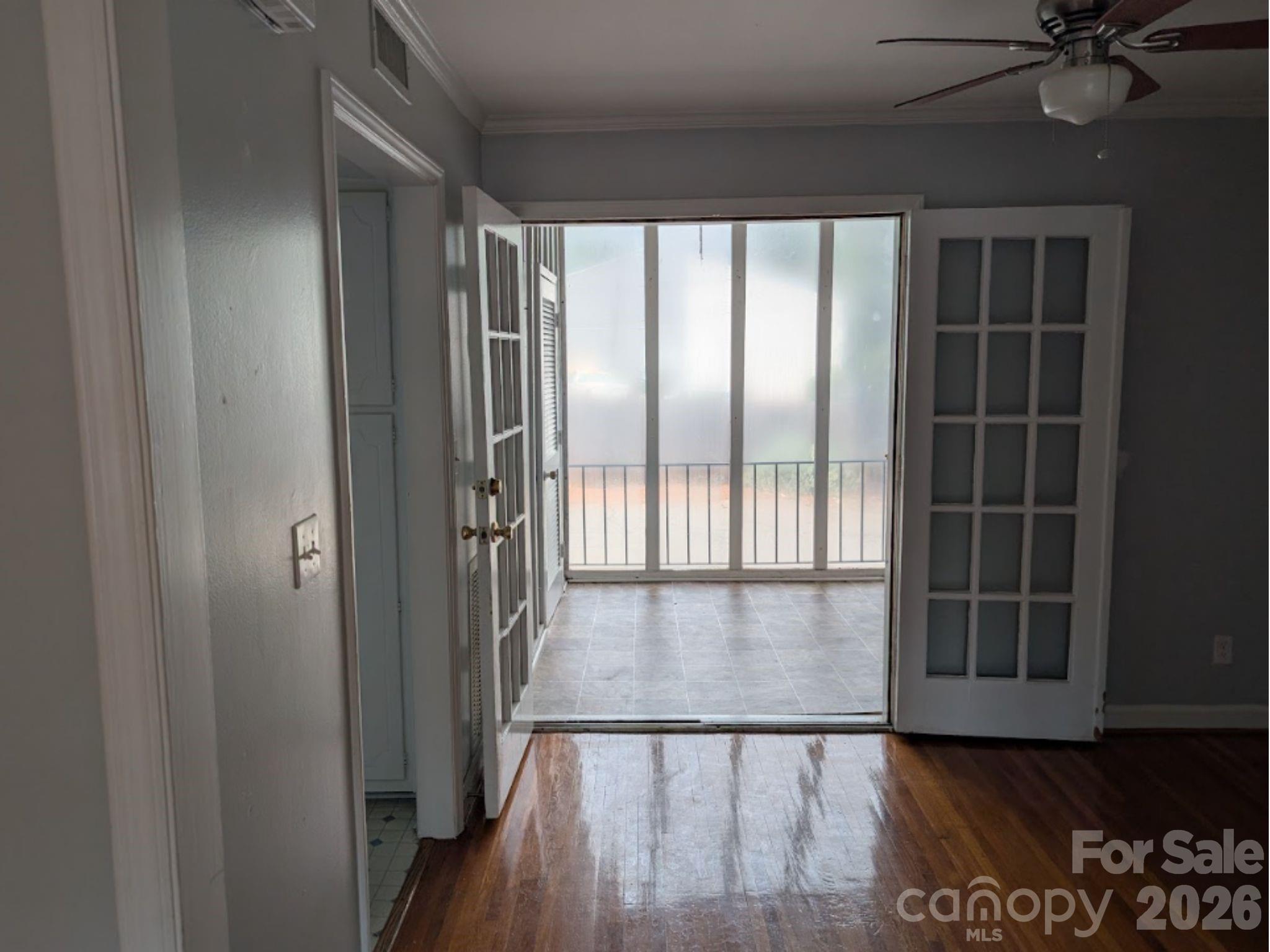 916 Mcalway Road D Property Photo 11