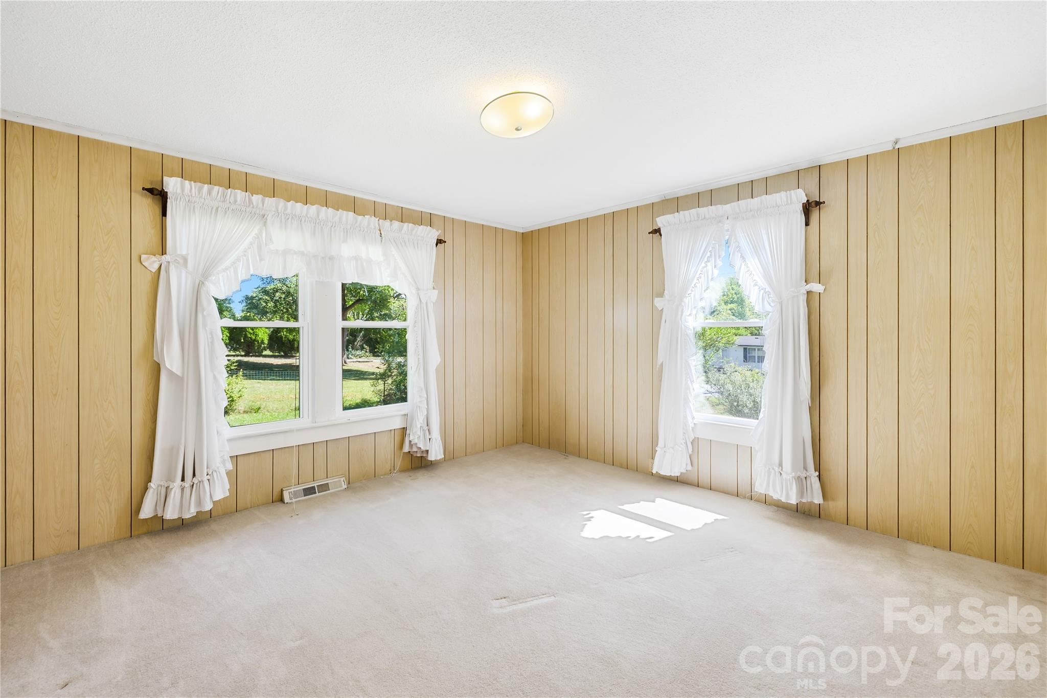 213 Ledford Drive Property Photo 14