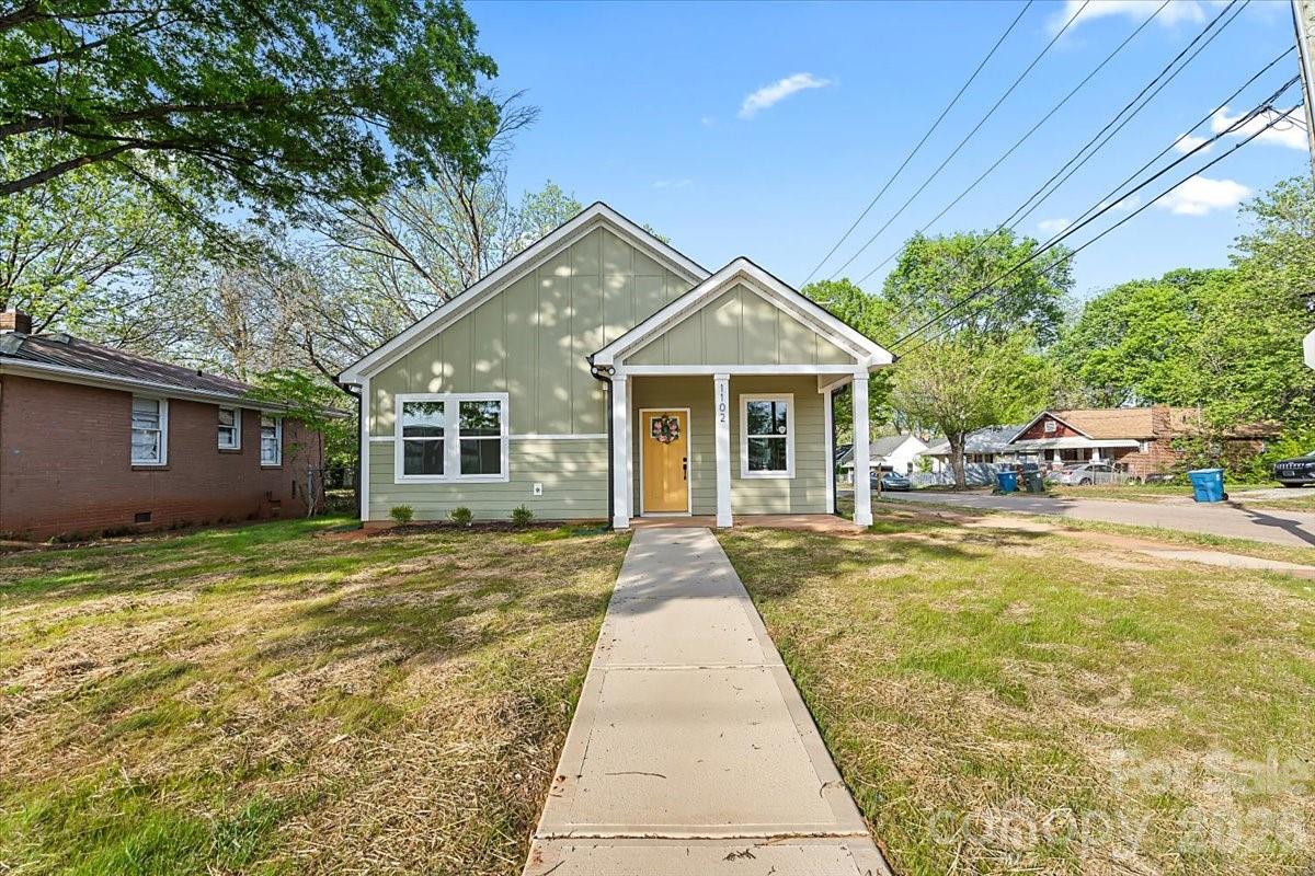 1102 W Horah Street Property Photo 3