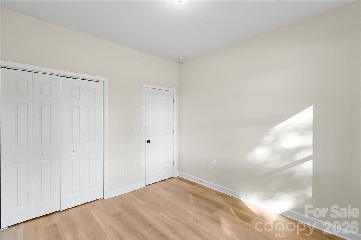 1102 W Horah Street Property Photo 20