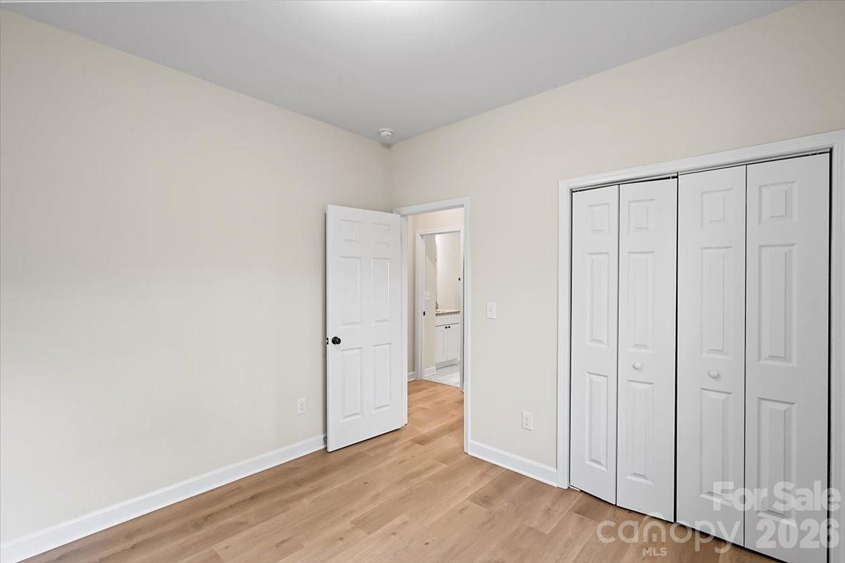 1102 W Horah Street Property Photo 21