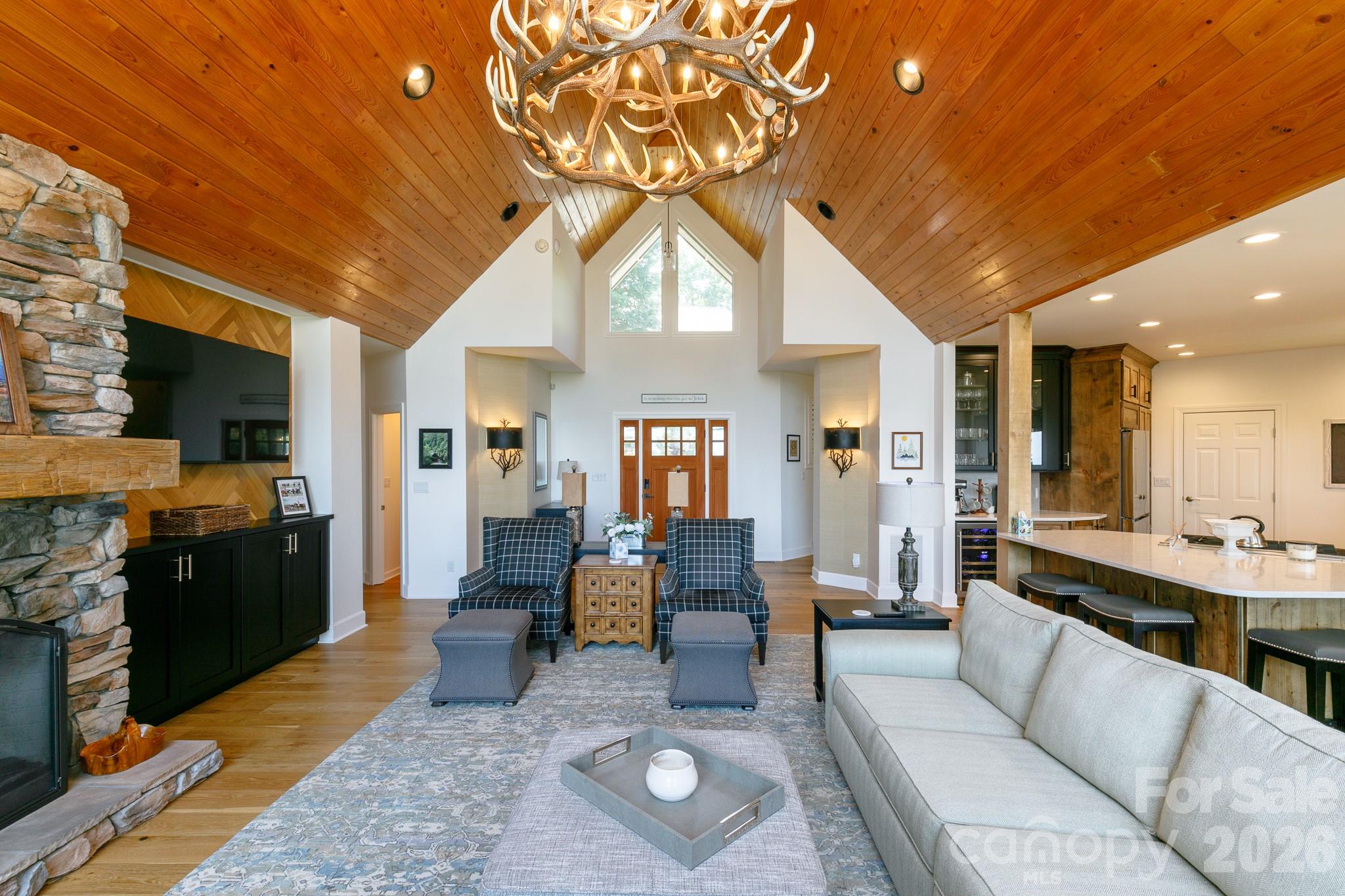 410 Springhouse Drive Property Photo 7