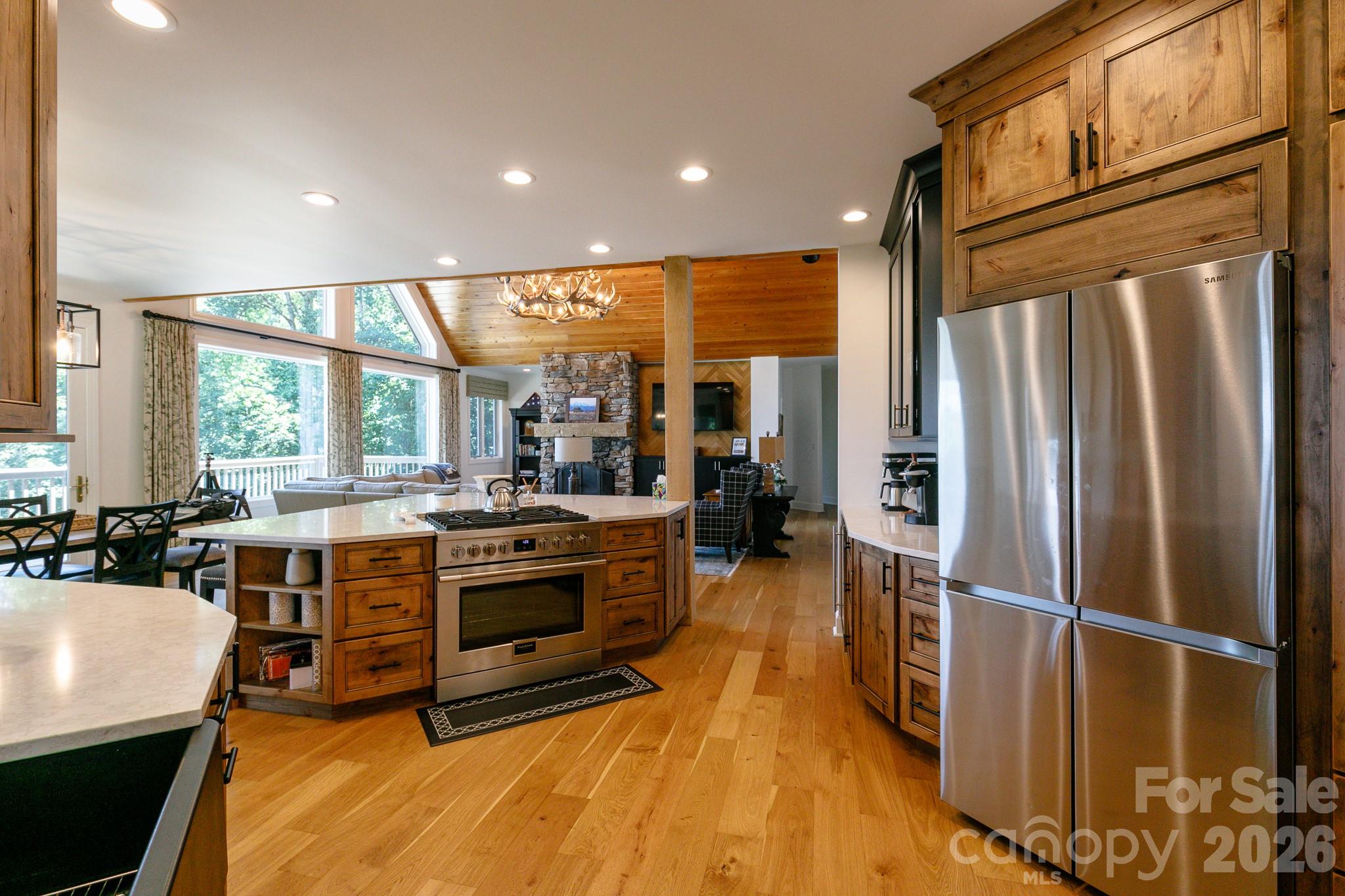 410 Springhouse Drive Property Photo 12