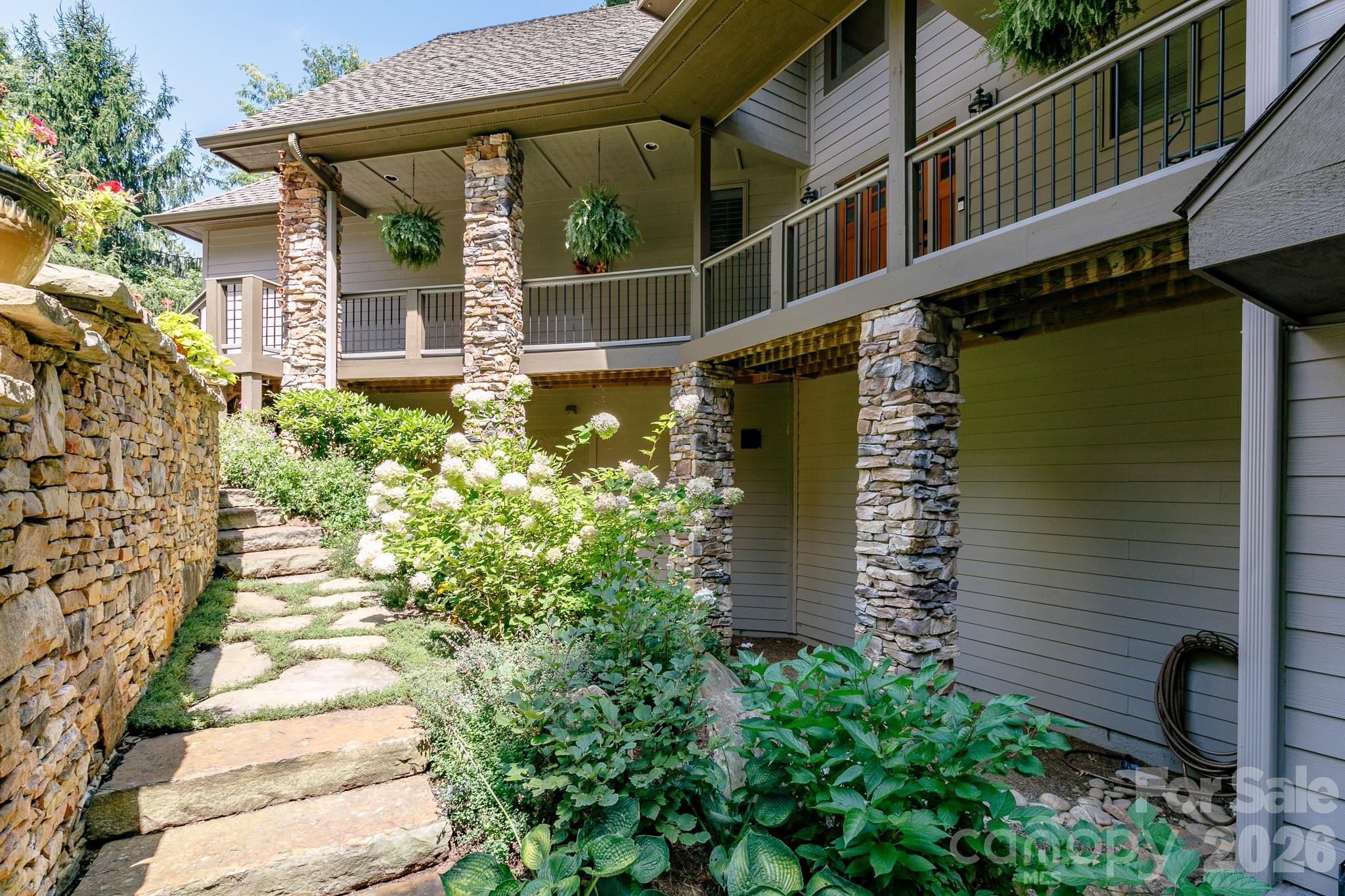 410 Springhouse Drive Property Photo 38