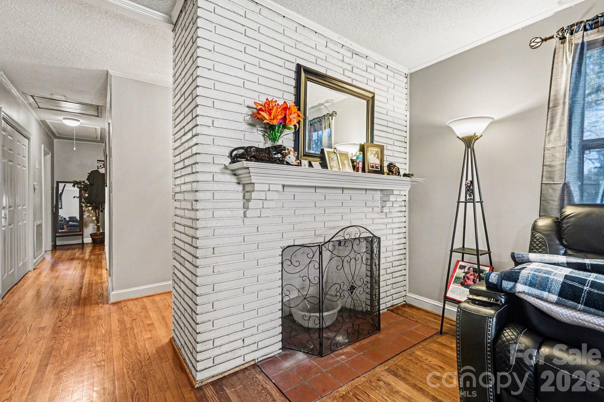 102 Azalea Road Property Photo 5