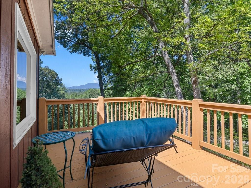 2825 River Road Property Photo 2