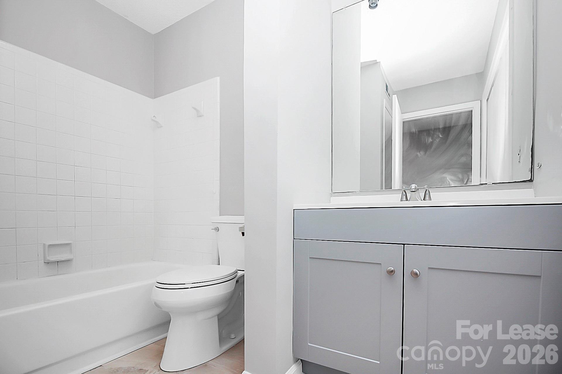 5823 Green Forest Drive Property Photo 21
