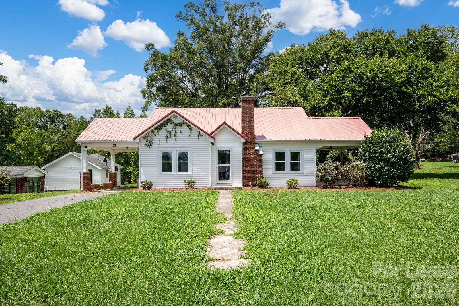 40806 Southbound Road A Property Photo 3