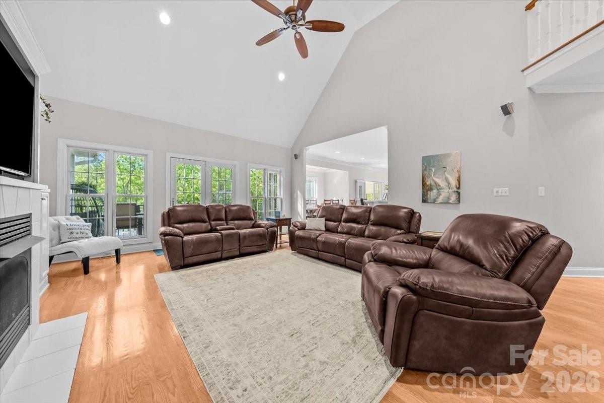 135 Harbor Drive Property Photo 14