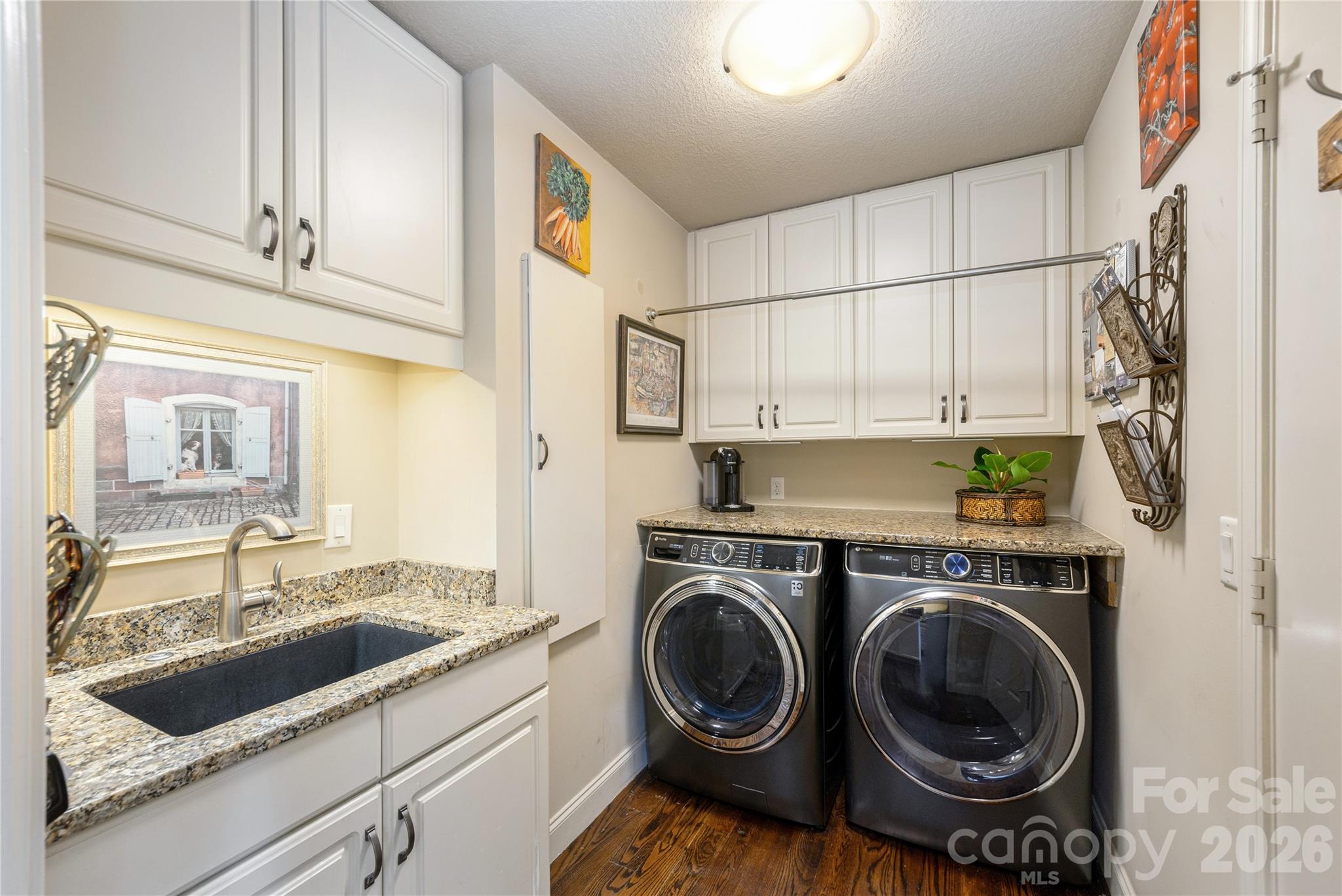 508 Cobblestone Lane Property Photo 17