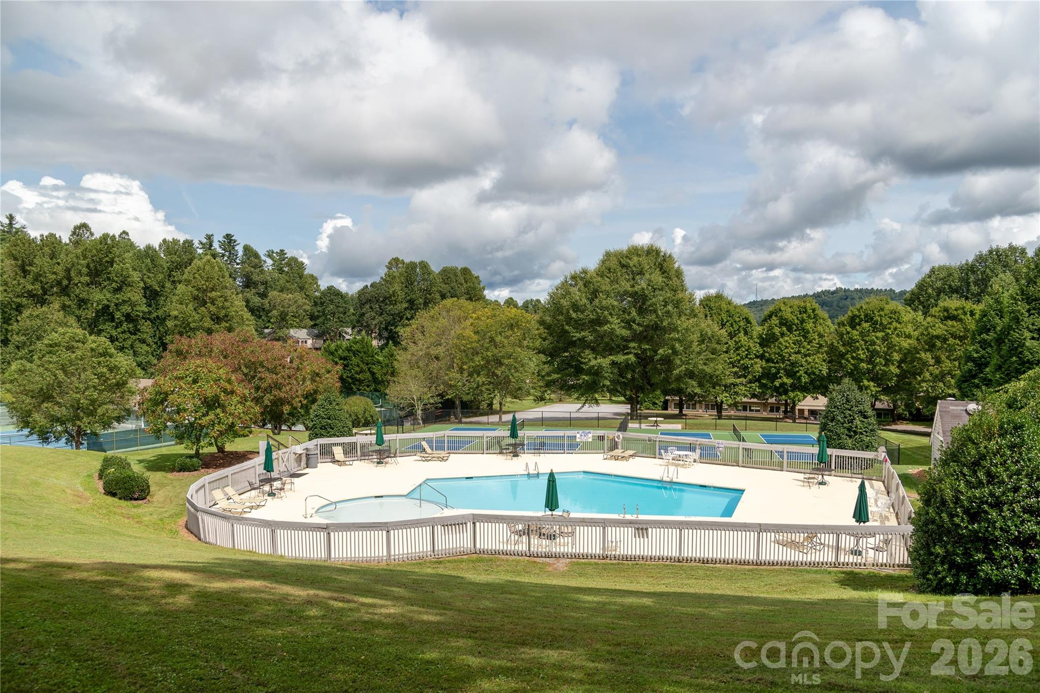 508 Cobblestone Lane Property Photo 40