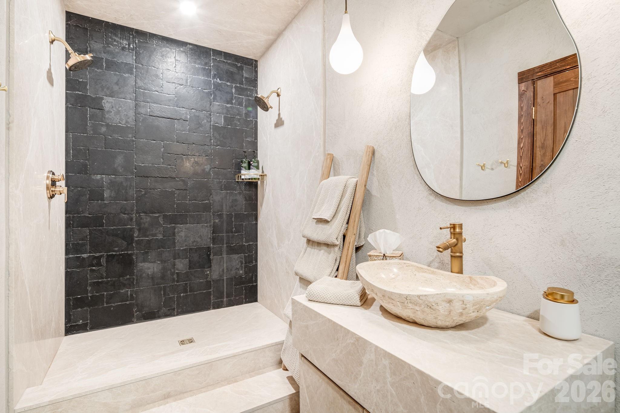 44 Azura Gdns None Property Photo 42