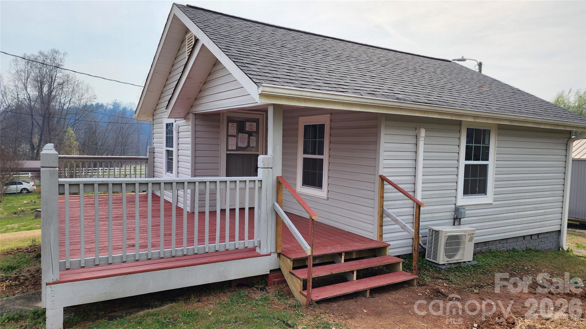 431 Ashworth Circle Property Photo 1