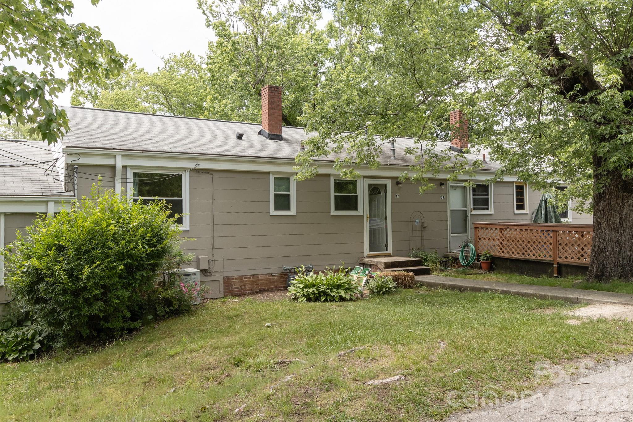 41 Trowbridge Lane Property Photo 3