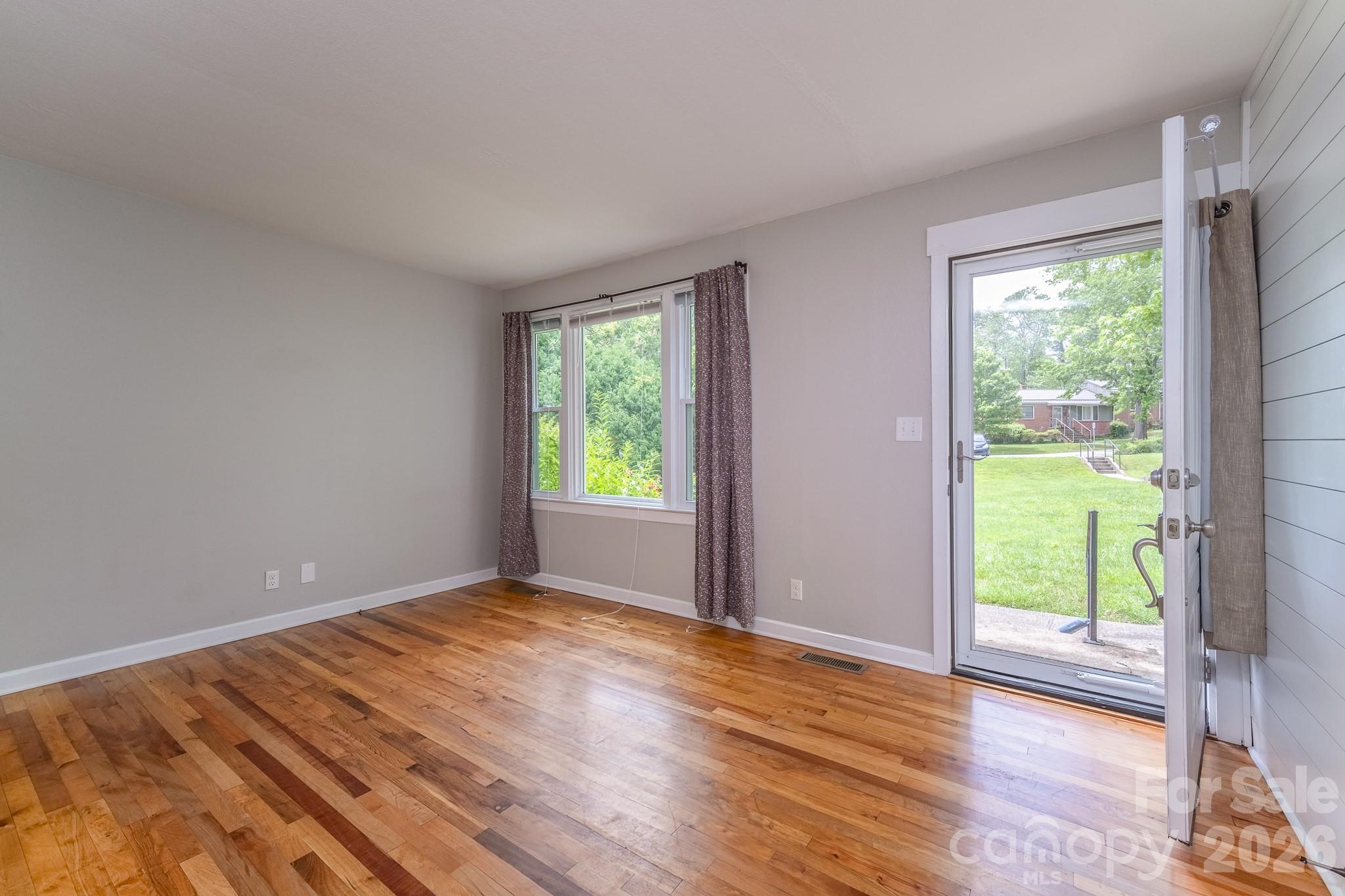 41 Trowbridge Lane Property Photo 6