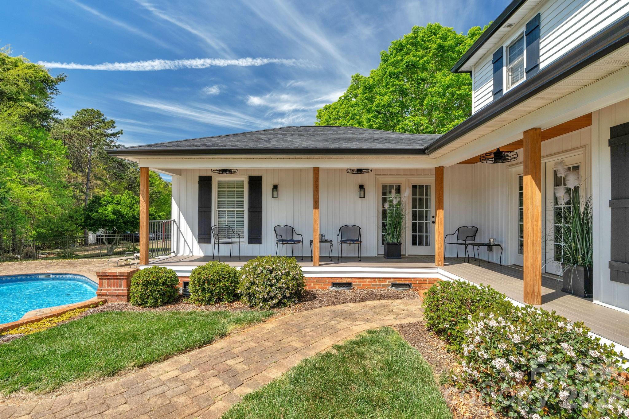 8698 Rocky River Road Property Photo 18