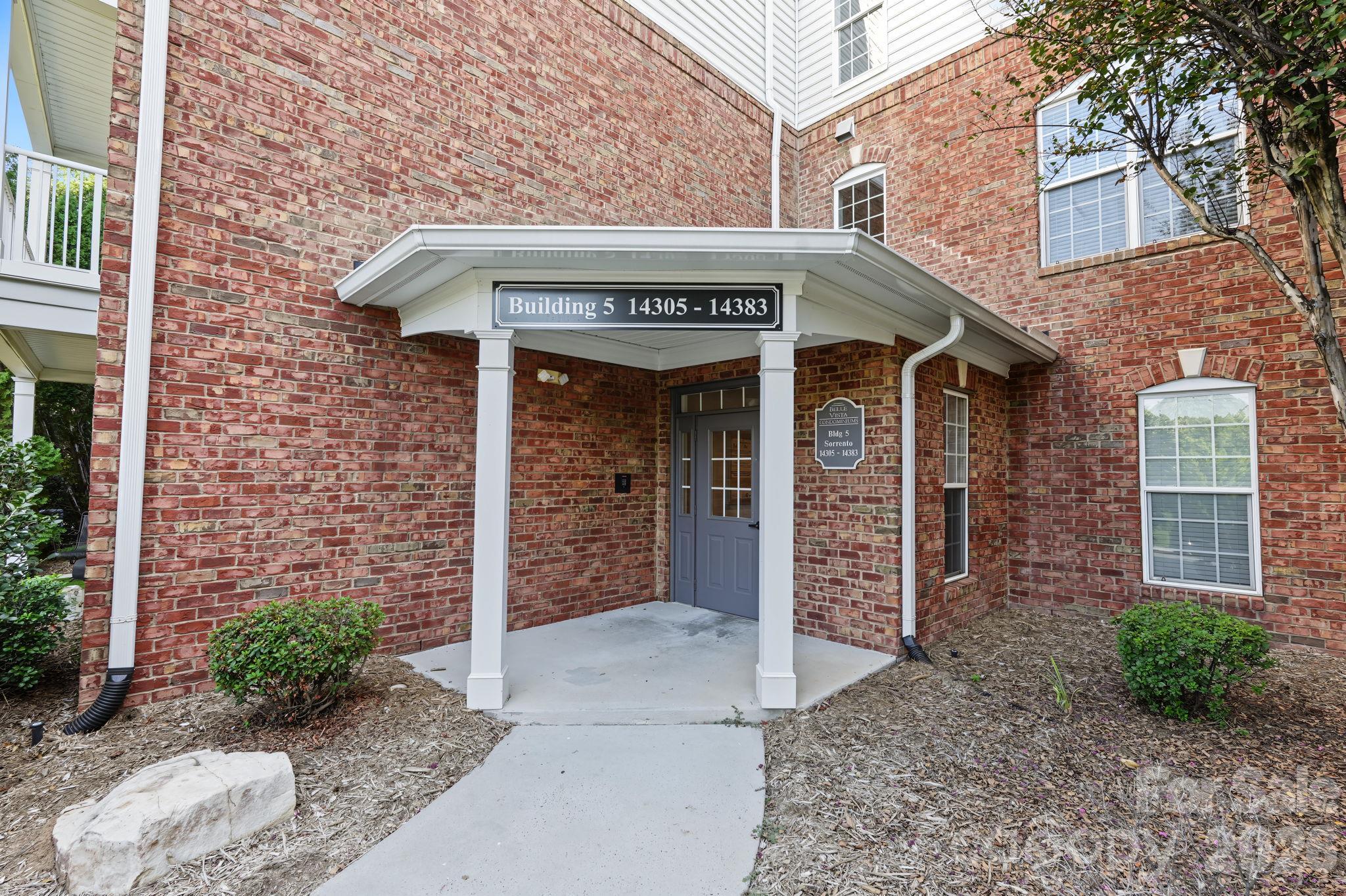 14331 San Paolo Lane Property Photo 7
