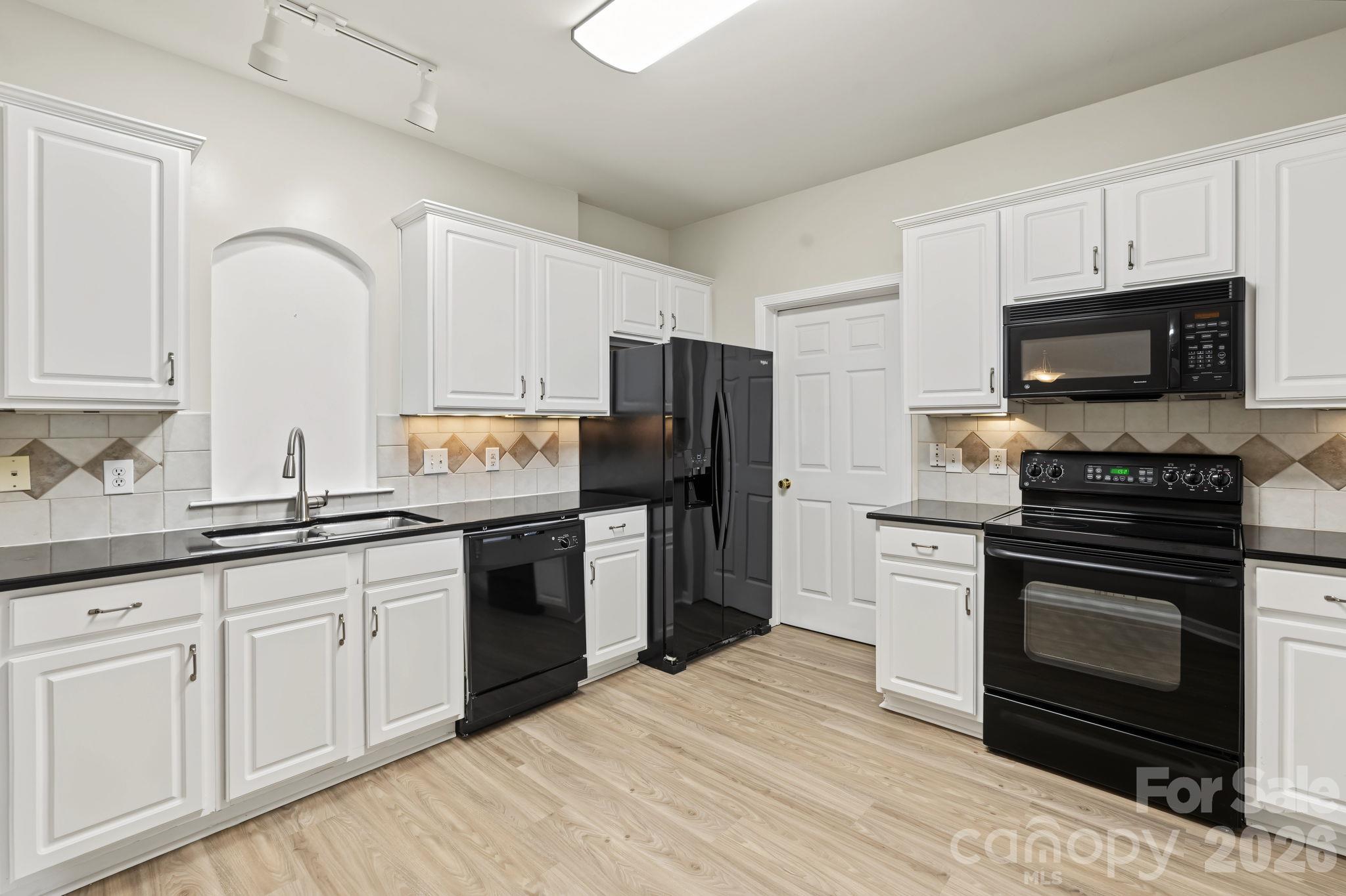 14331 San Paolo Lane Property Photo 39