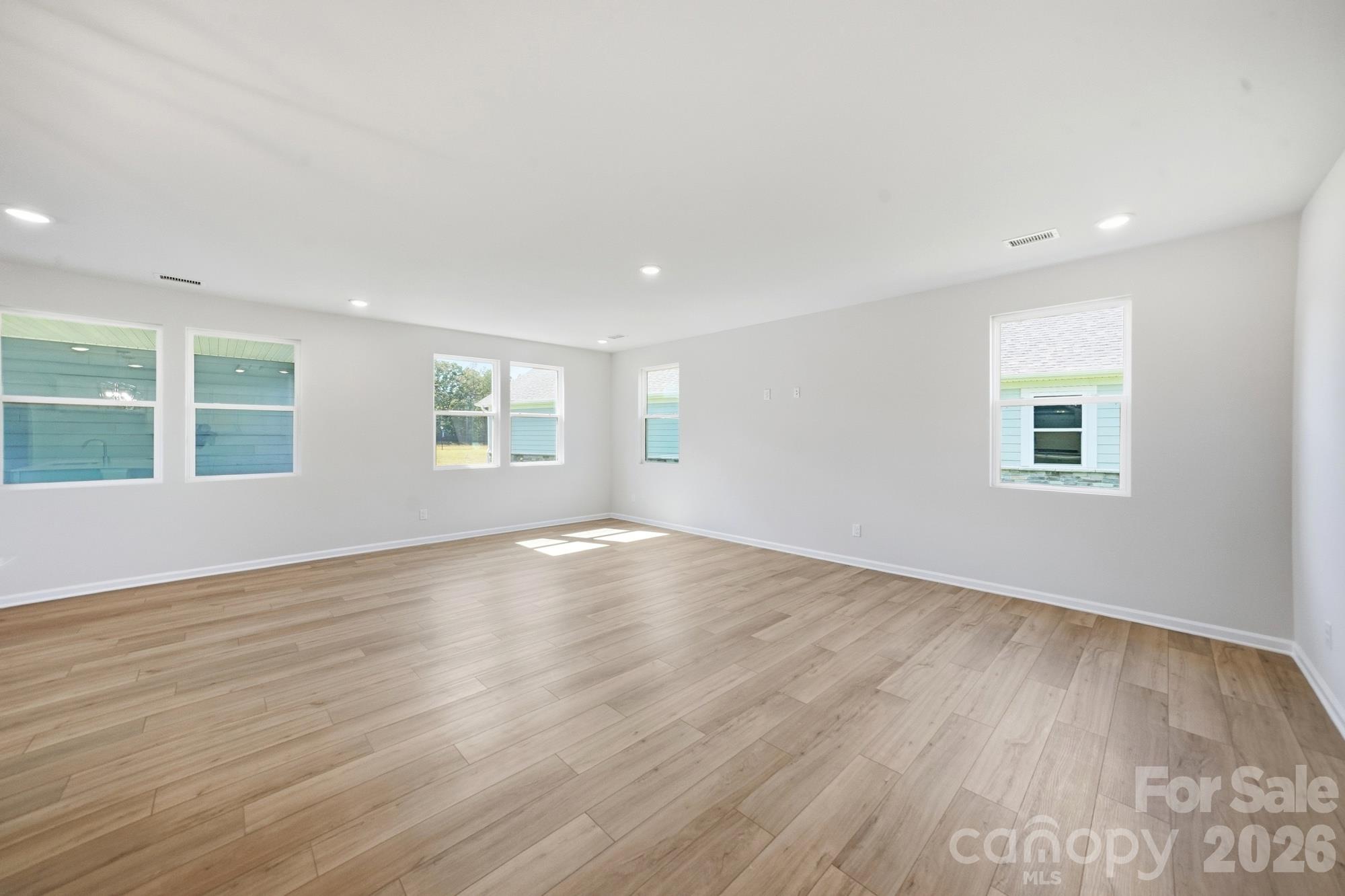 445 Spire Street 47 Property Photo 2
