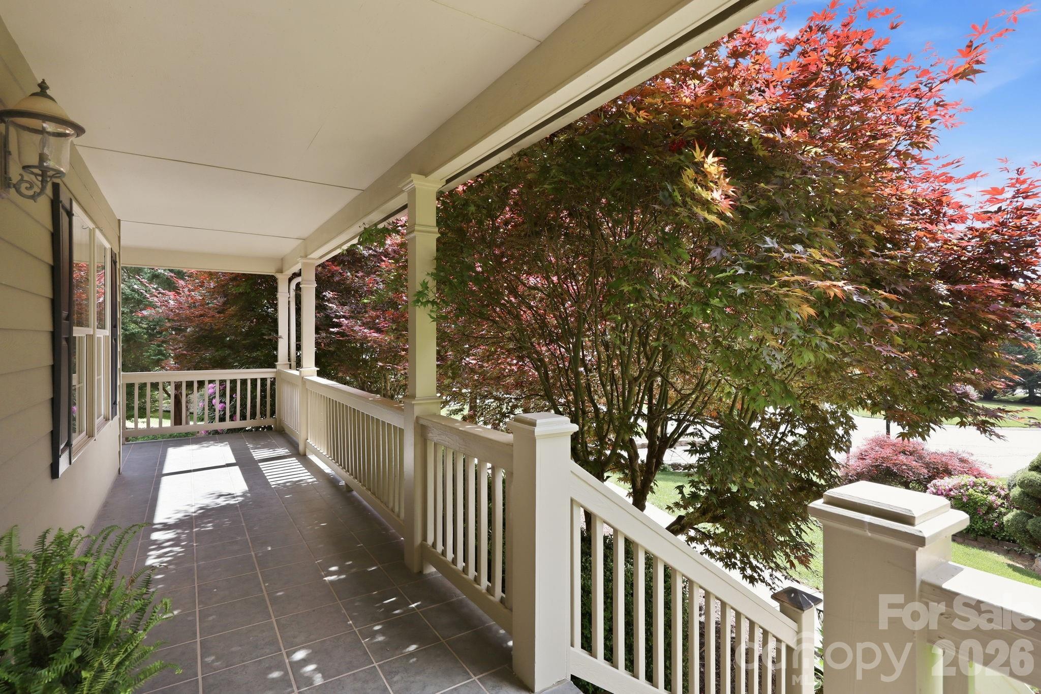 306 Woodview Court Property Photo 3