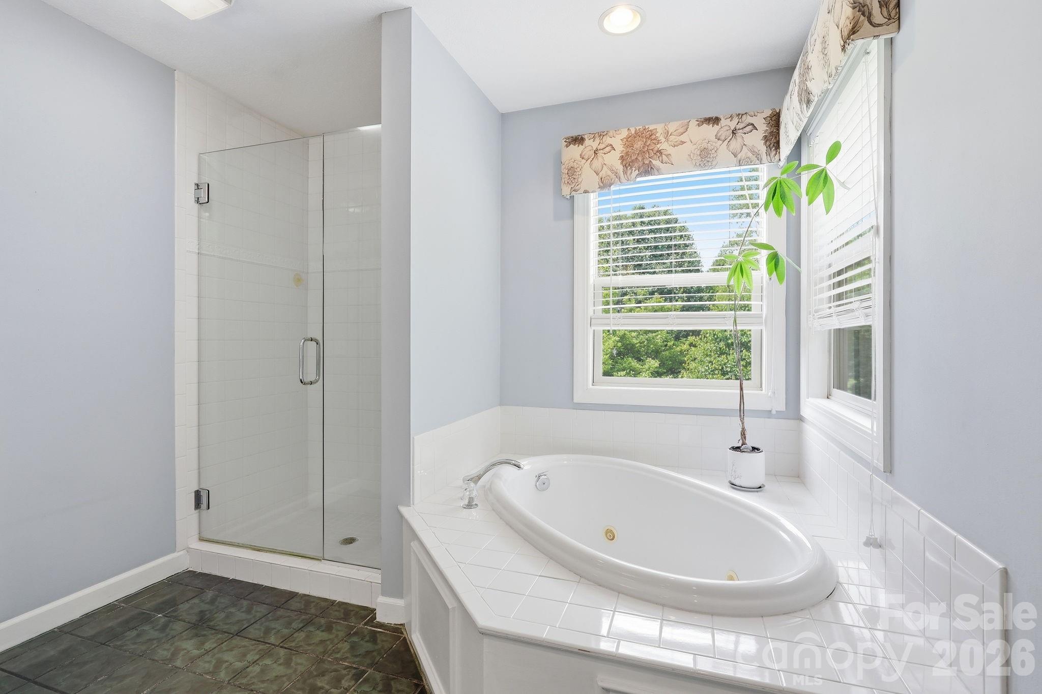 306 Woodview Court Property Photo 24