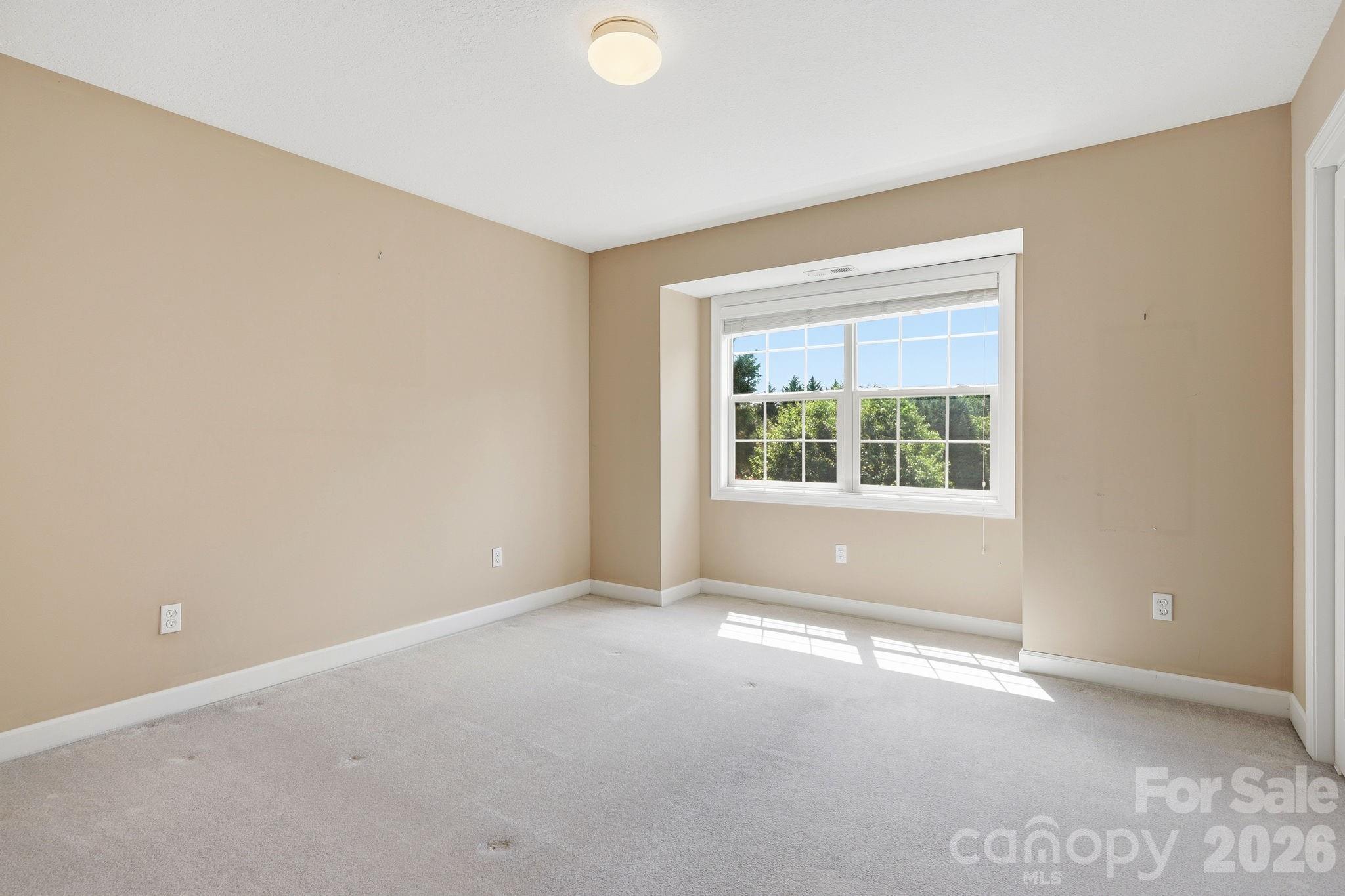 306 Woodview Court Property Photo 25