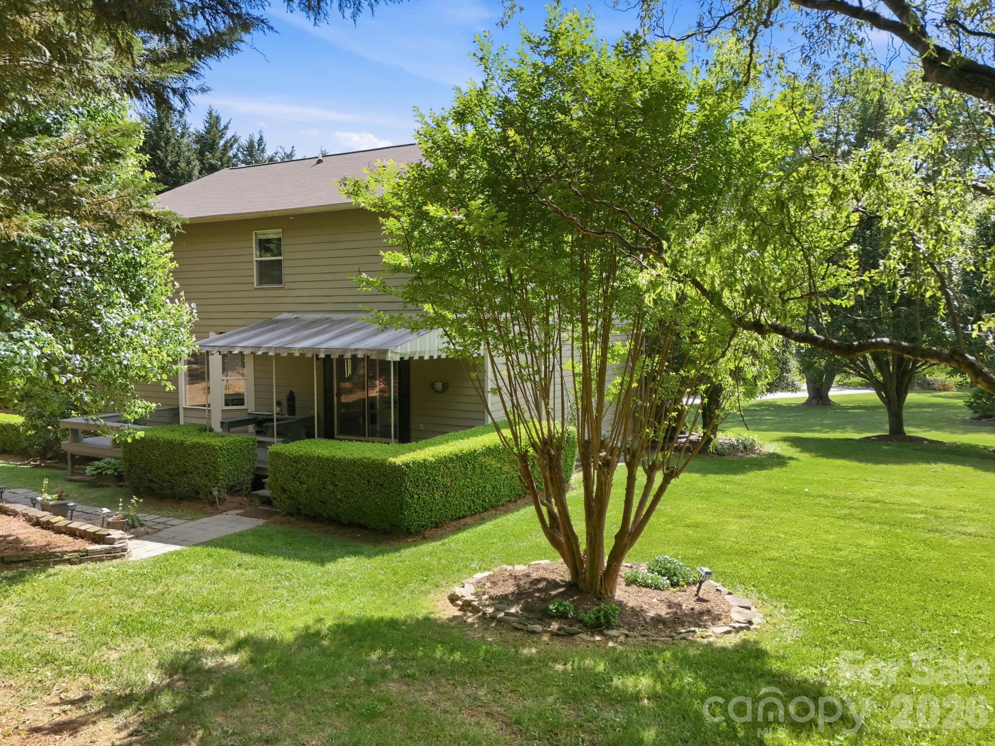 306 Woodview Court Property Photo 36