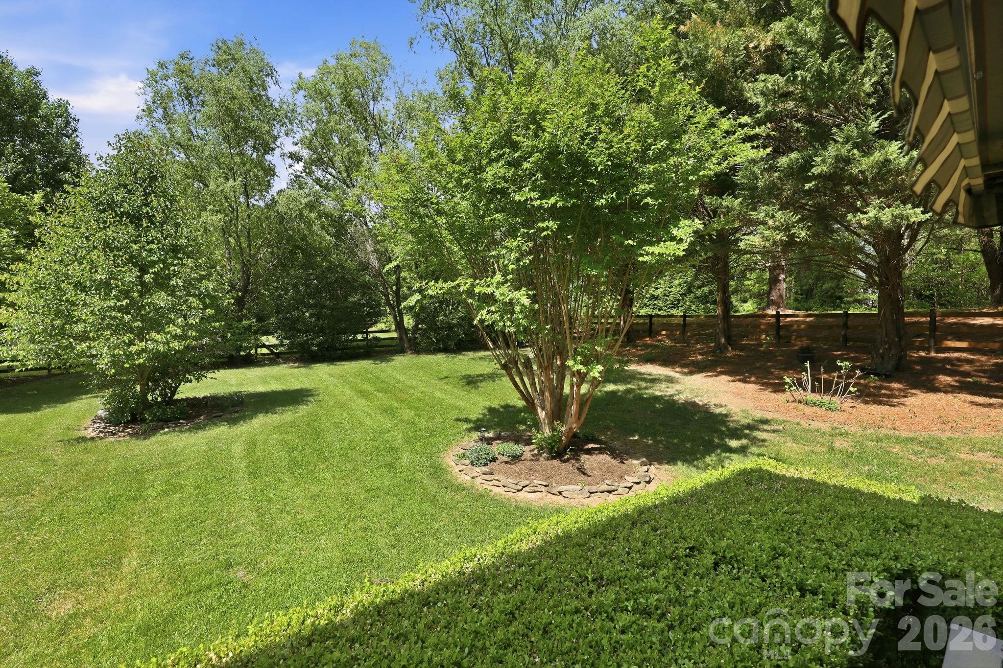 306 Woodview Court Property Photo 38