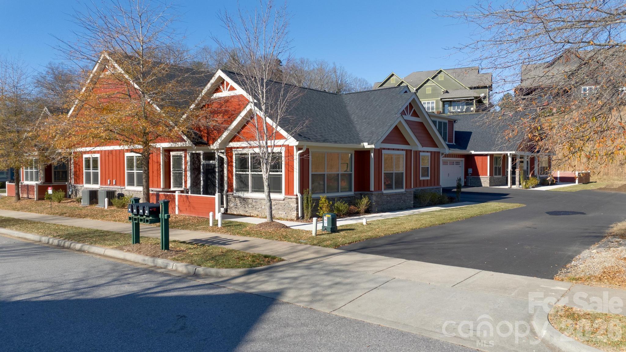 20 Brookstone Place Property Photo 1