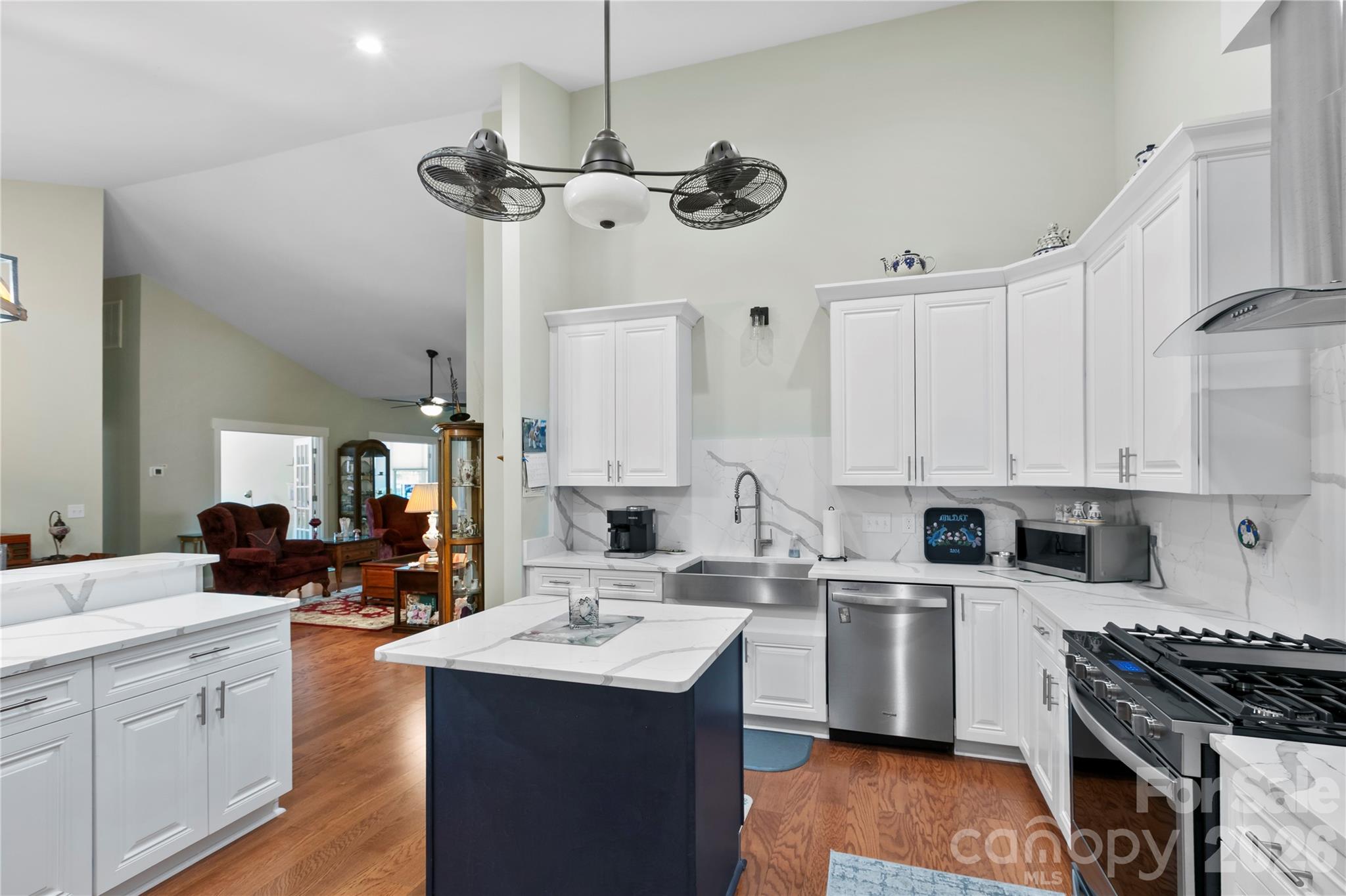20 Brookstone Place Property Photo 4