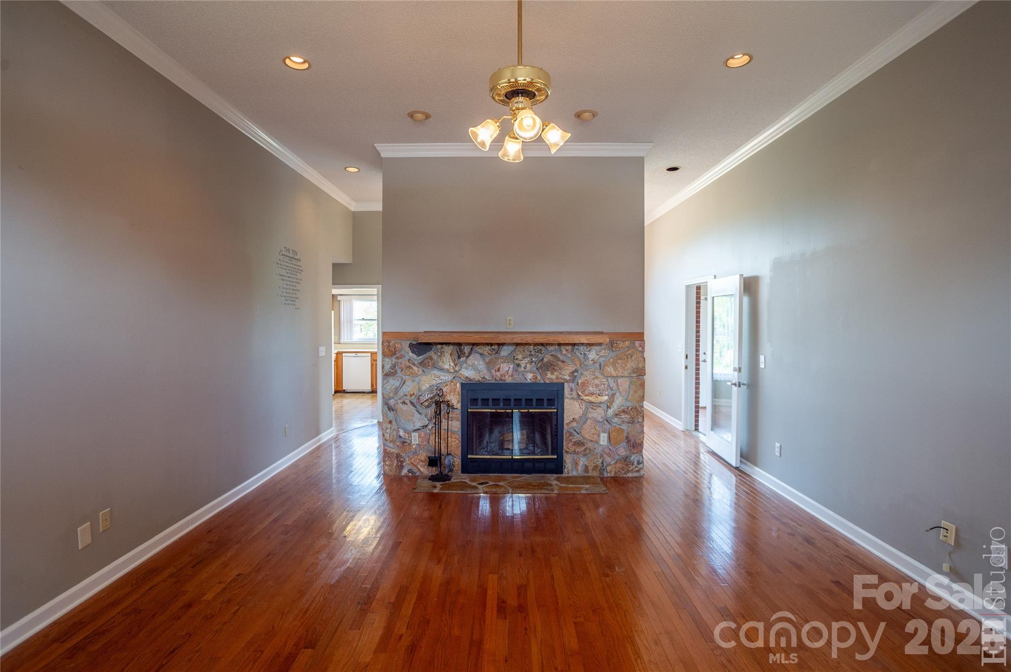 5146 Olde School Drive Property Photo 8