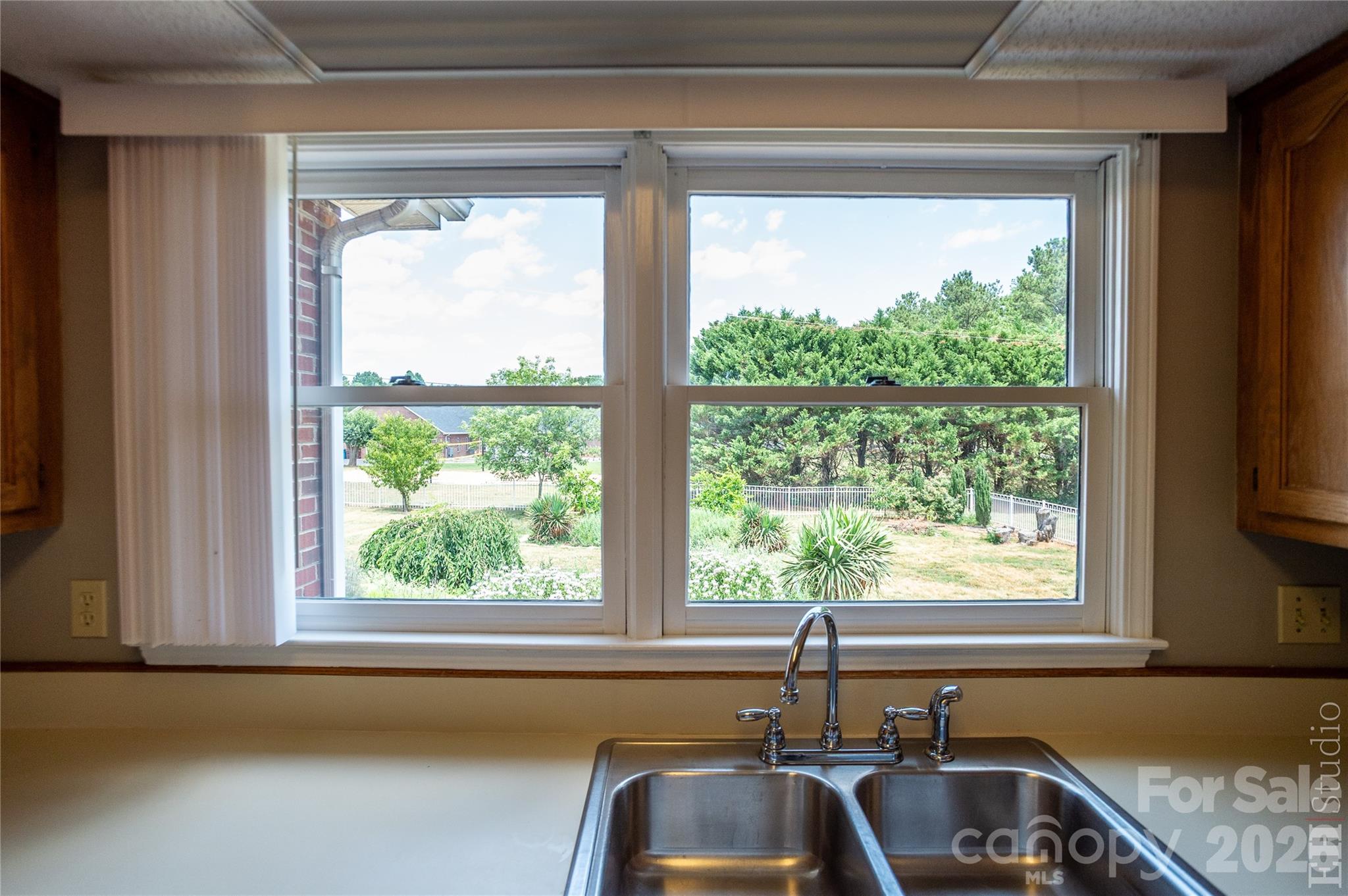 5146 Olde School Drive Property Photo 10