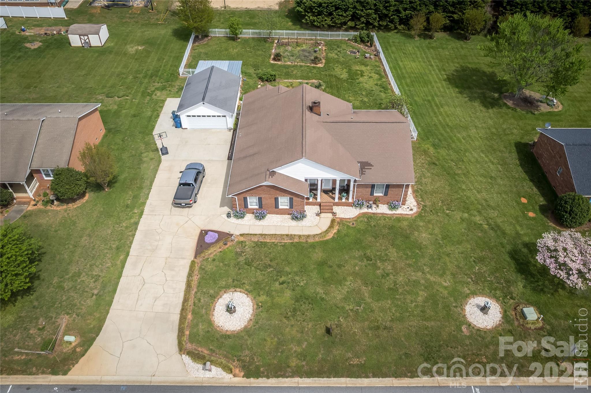 5146 Olde School Drive Property Photo 27