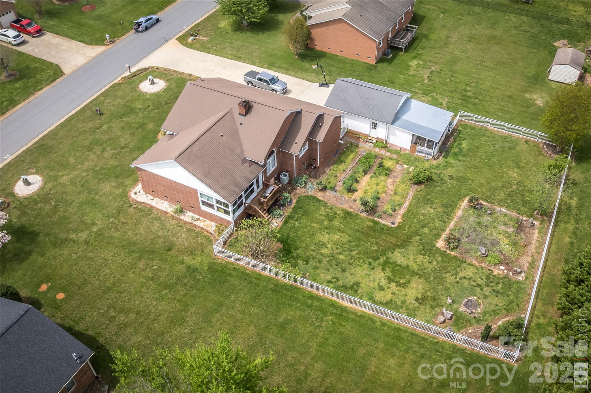 5146 Olde School Drive Property Photo 28