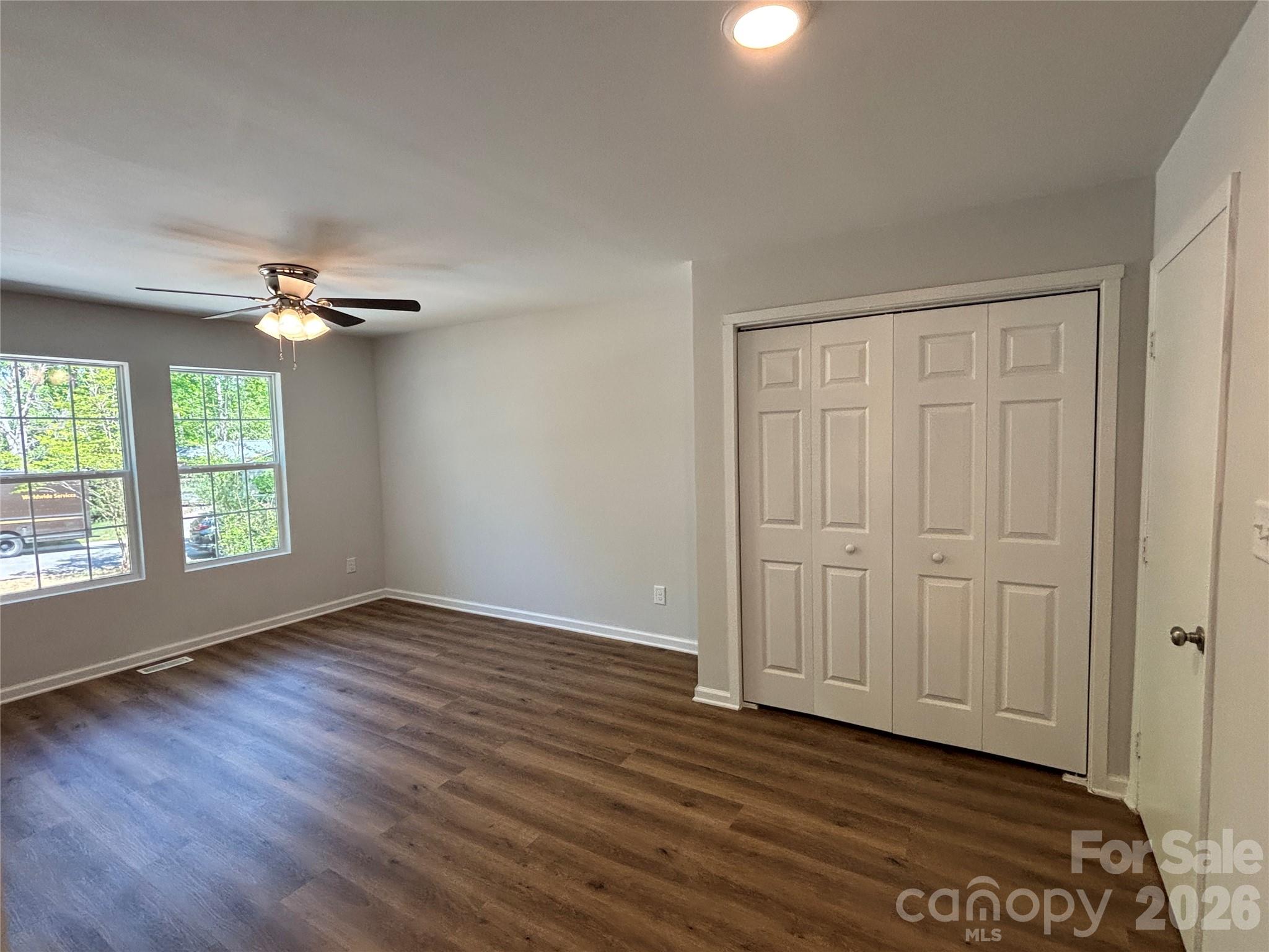 6211 Spanish Oak Road Property Photo 9